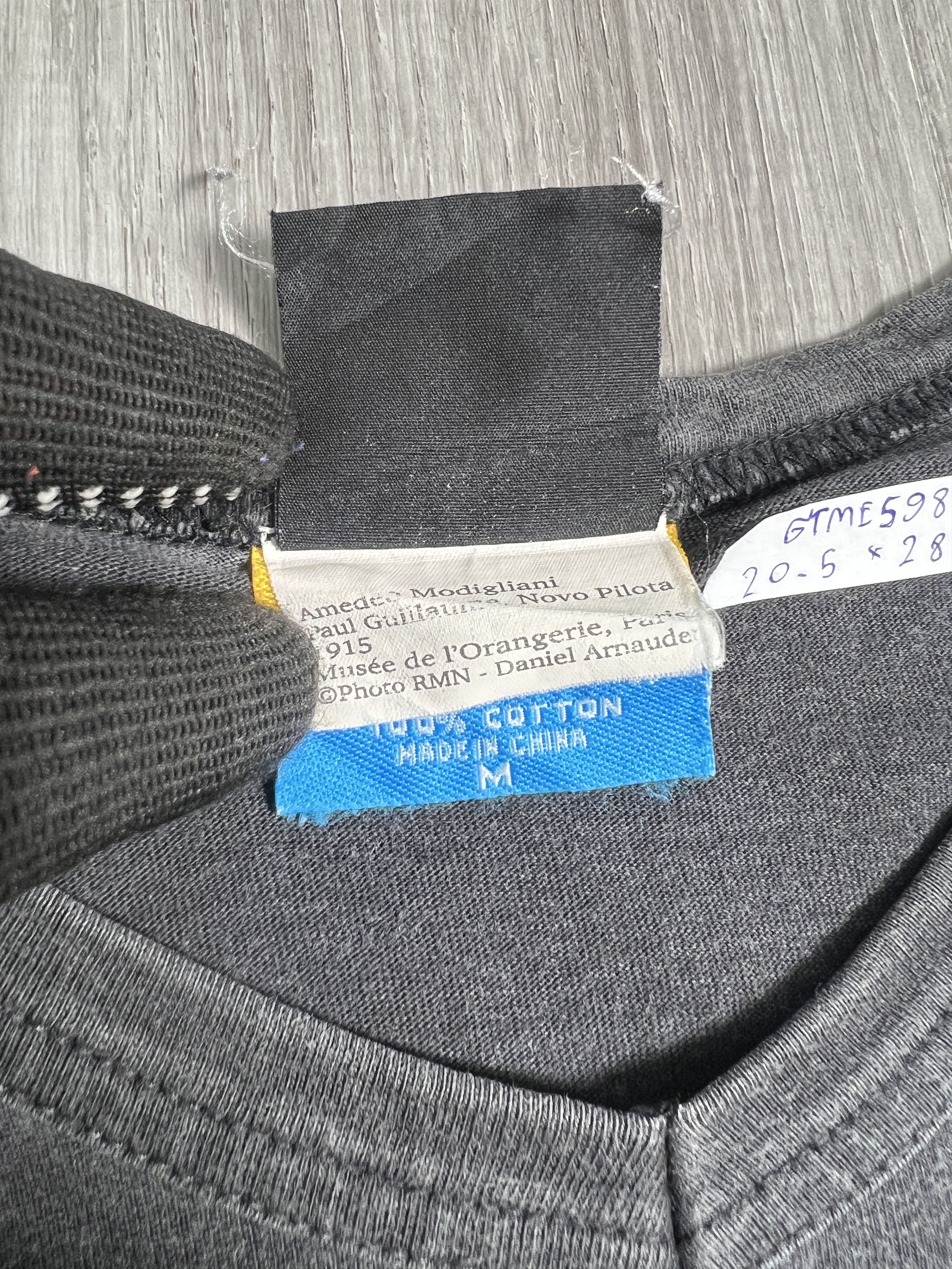 Vintage VTG Queensland Art Gallery Artwork Graphic Tee (M) GTME598 Size US M / EU 48-50 / 2 - 5 Thumbnail