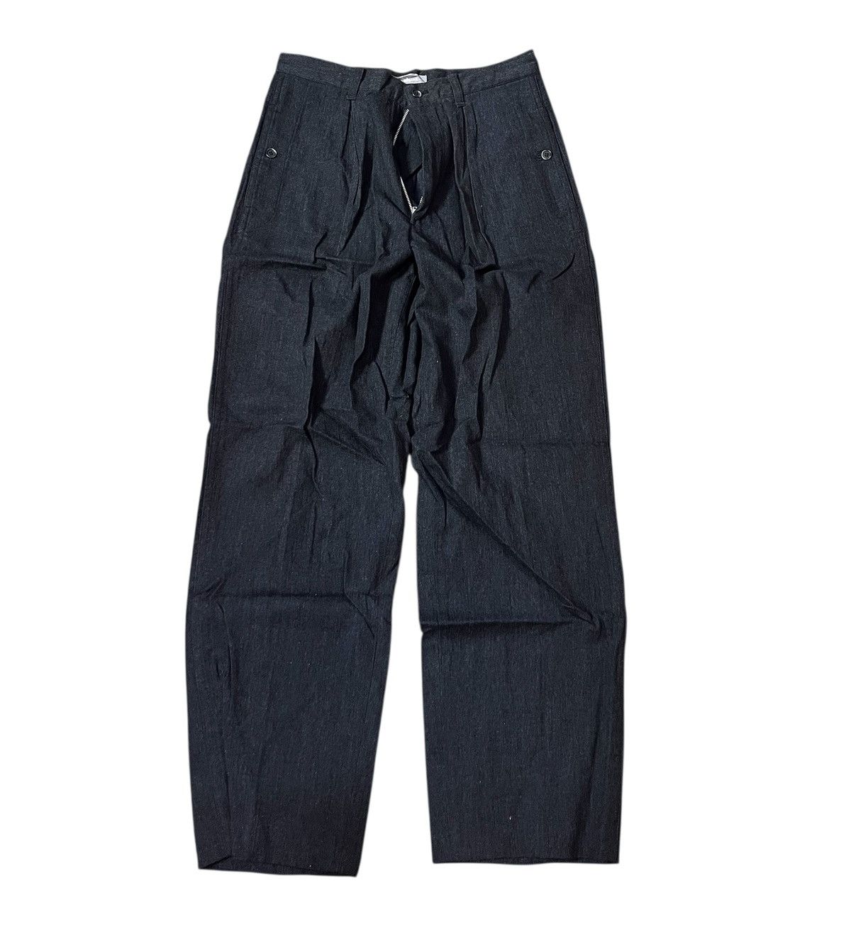 Issey miyake men side button pockets pleated trousers