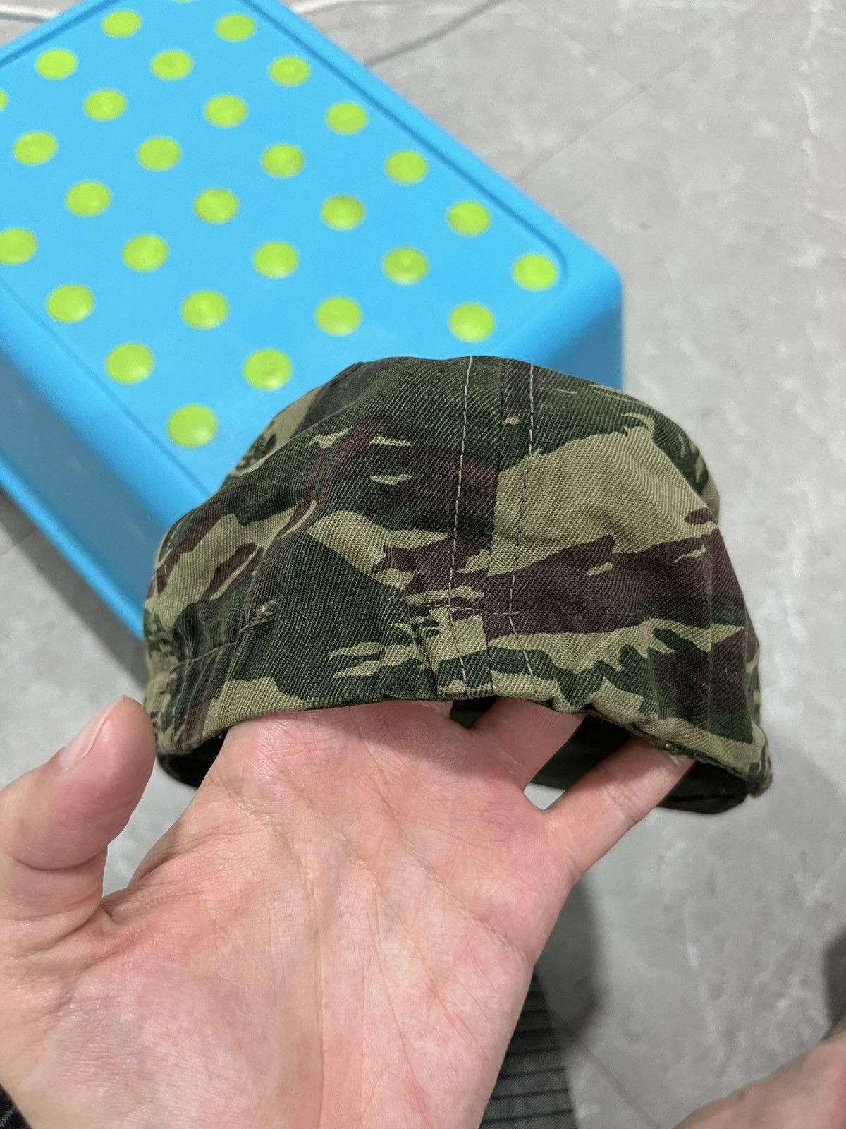 Vintage Vintage camouflage military flat brim fitted cap hat Size ONE SIZE - 6 Thumbnail