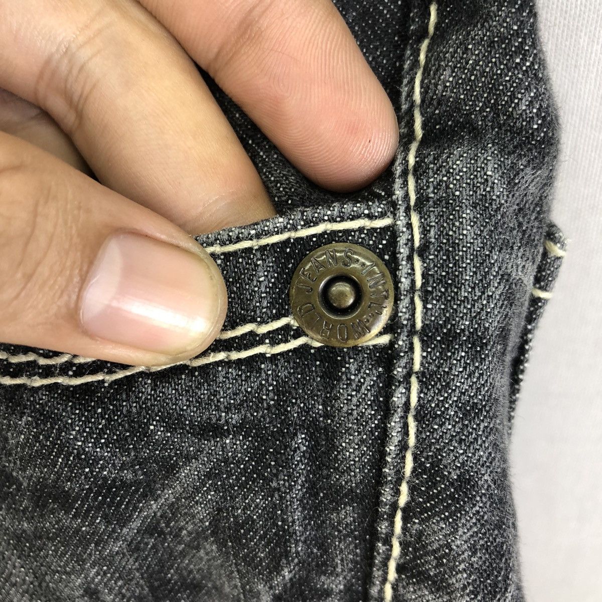 Japanese Brand Vintage 2000s Avail Crinkle Effect Dark Wash Denim -Tapered Size US 31 - 13 Thumbnail