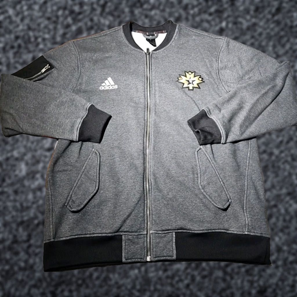 Adidas VINTAGE Adidas Jacket Mens 2XL Gray Basketball All-Star Warm Up Full Zip Shirt Mens XXL Gray NBA Logo Full Zip 2015 Adidas NBA All-Star Warm Up Jacket Size US XXL / EU 58 / 5 - 1 Thumbnail