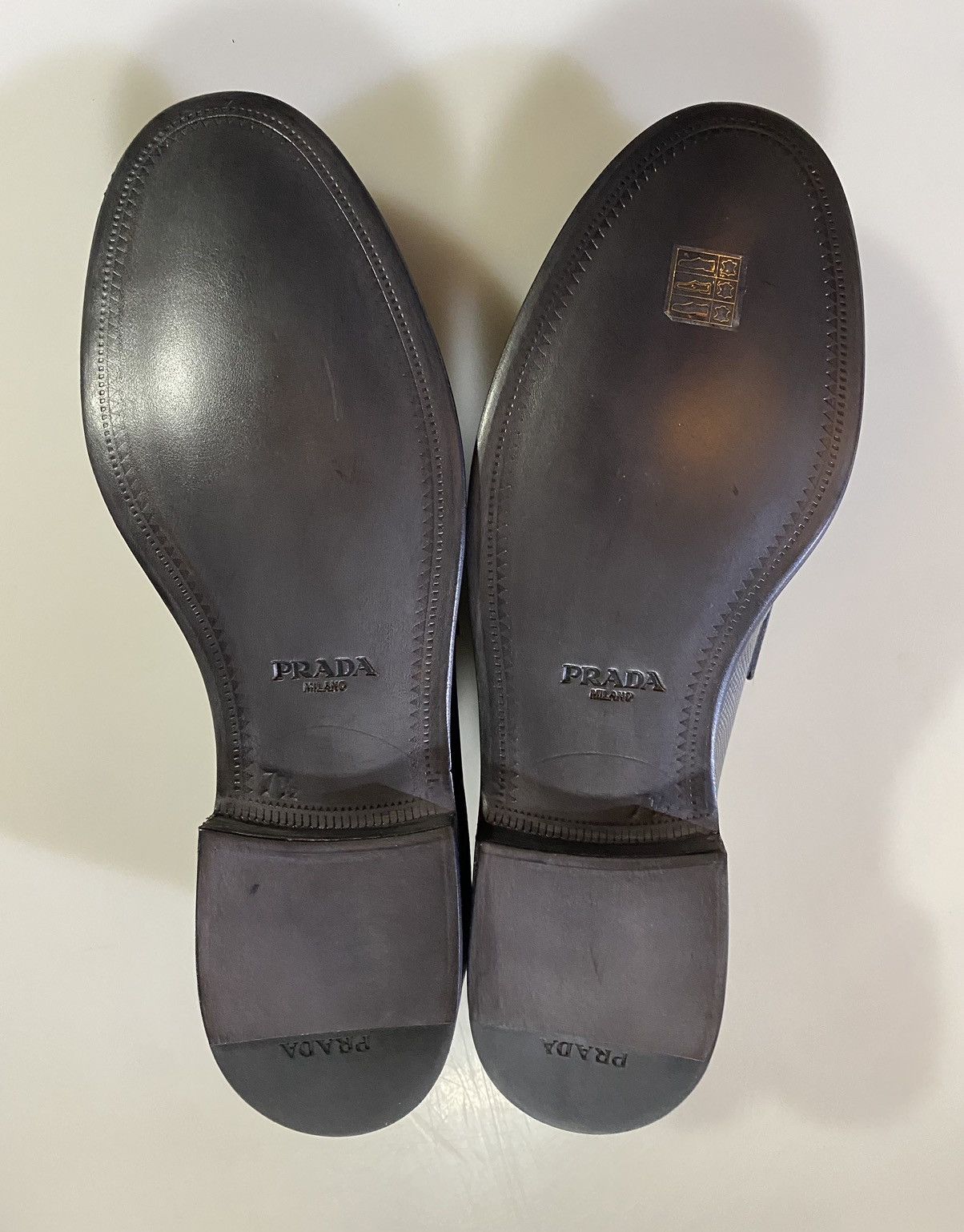 Prada NIB Prada 🇮🇹 saffiano leather Nero/Grey contra loafer 8.5 NW Size US 8.5 / EU 41-42 - 9 Thumbnail