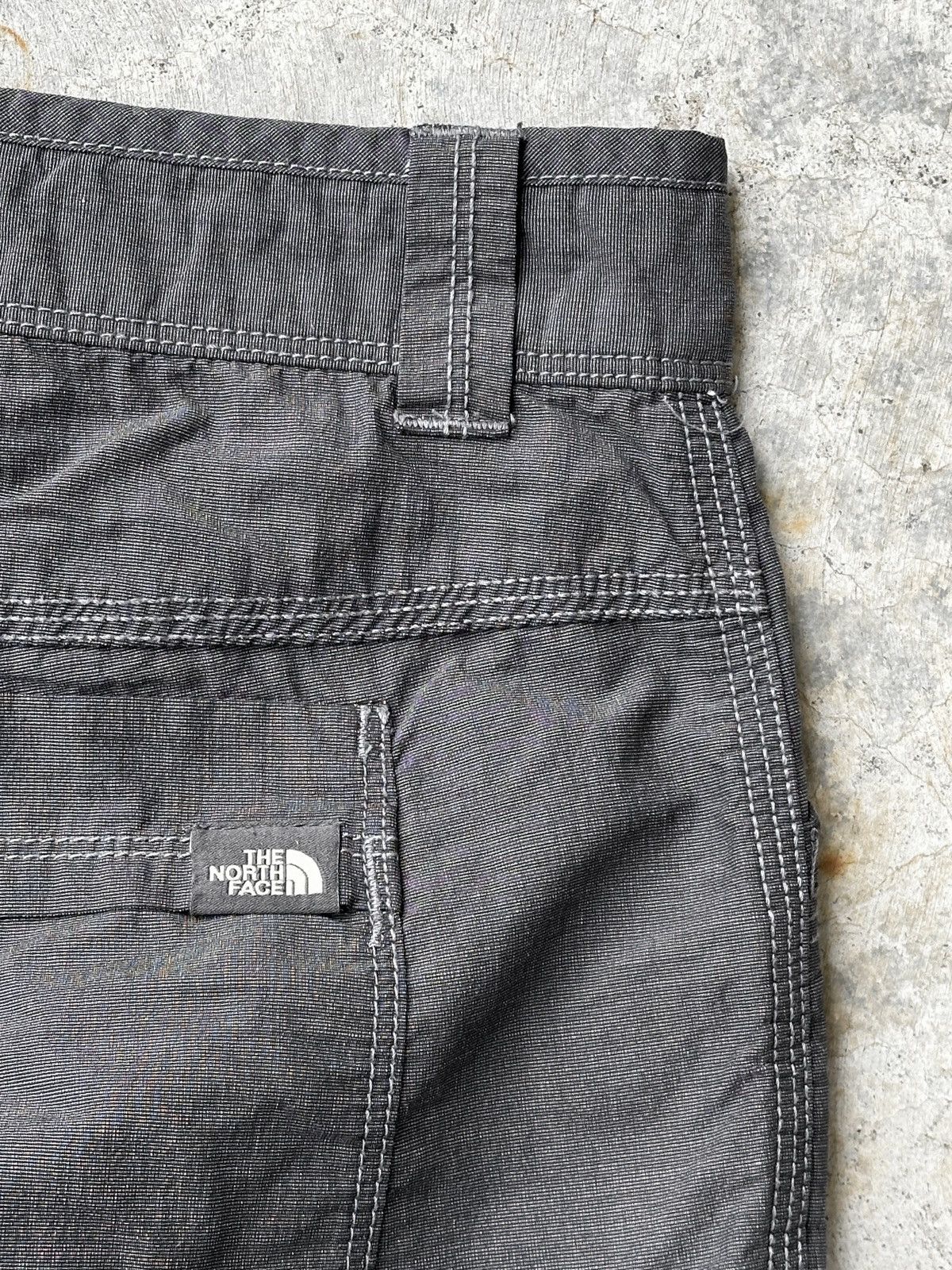 The North Face Charcoal TNF Convertible Outdoor Cargo Gorp pant Size US 36 / EU 52 - 9 Thumbnail