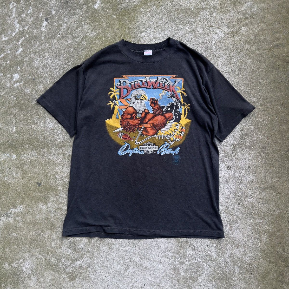 image of 1980S Thrashed Harley Davidson Daytona Smoking Eagle Tee in Black, Men's (Size Medium)