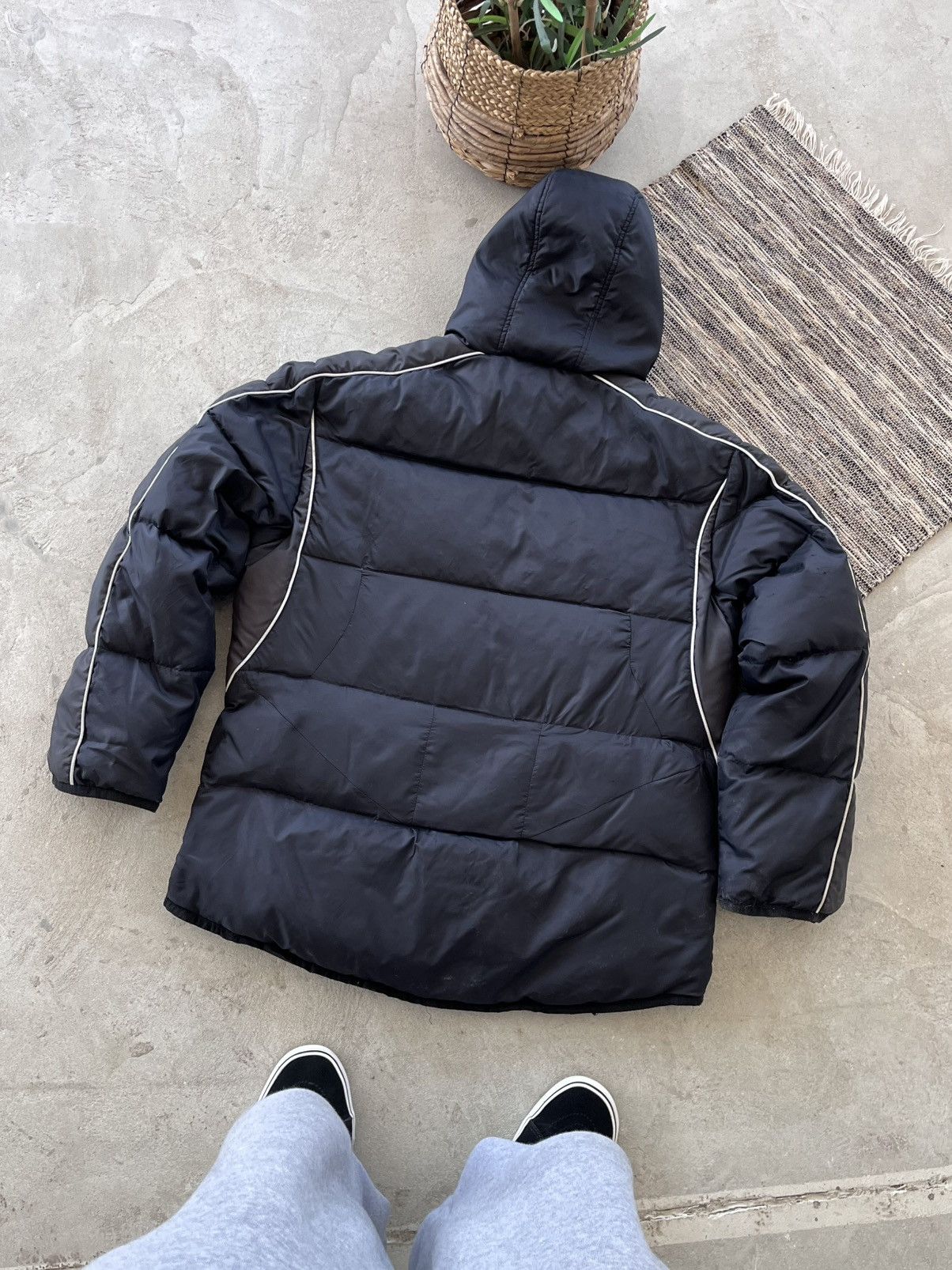 Nike Vintage Nike Puffer Down Jacket Black Small Logo Outdoor Y2K Size US L / EU 52-54 / 3 - 10 Thumbnail