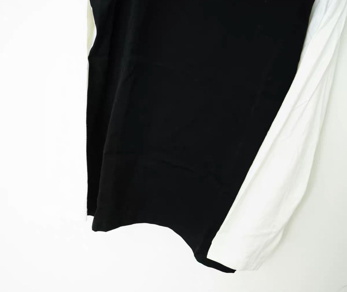 Comme des Garcons Comme des Garçons Panel Sleeve Long Sleeve T-shirt Size US S / EU 44-46 / 1 - 4 Thumbnail