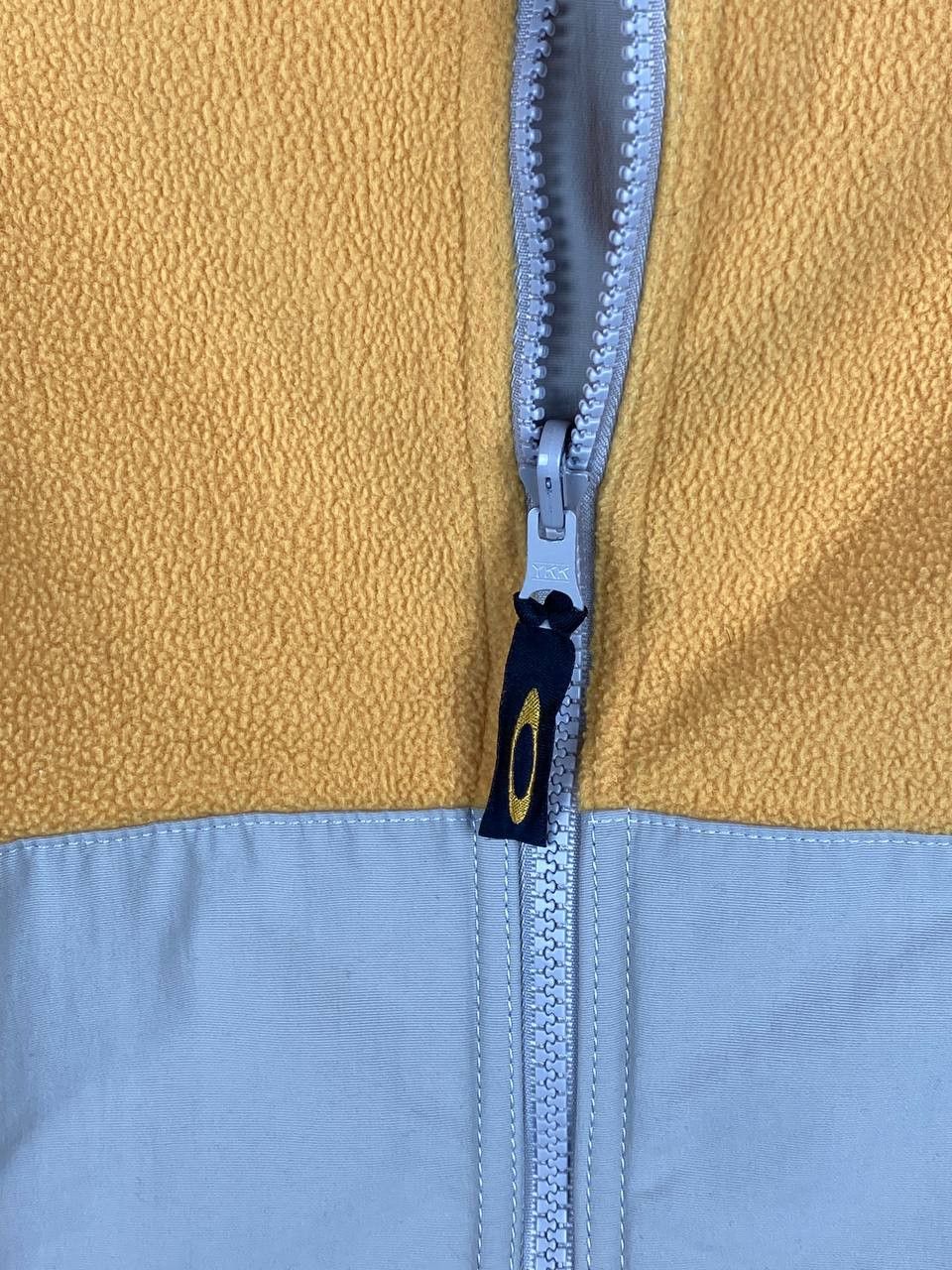 Oakley Vintage Oakley Software Fleece Nylon Vest retro hype Y2K USA Size US M / EU 48-50 / 2 - 4 Thumbnail
