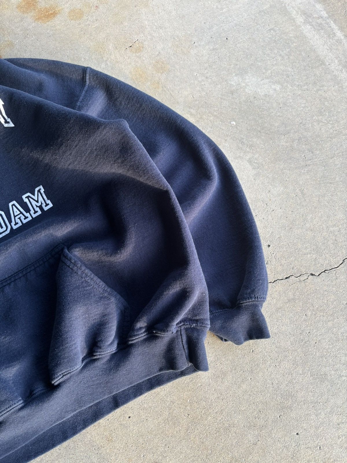 Other Vintage Faded University Of Amsterdam Boxy College Hoodie Size US L / EU 52-54 / 3 - 5 Thumbnail