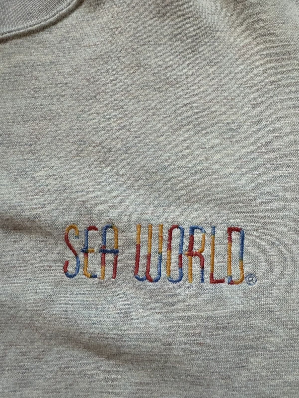 Vintage Vintage 90s / Y2K Sea World Grey Crewneck Size US M / EU 48-50 / 2 - 2 Thumbnail