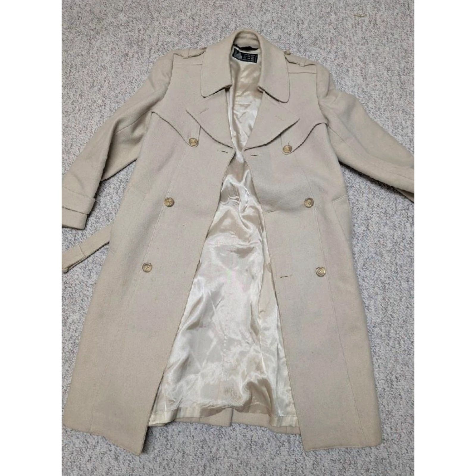 Off-White VINTAGE American Male OVERCOAT Wool Slim XS Off-White Long Coat Belted 36 Chest 34-36 Men Mens Size US XS / EU 42 / 0 - 4 Thumbnail
