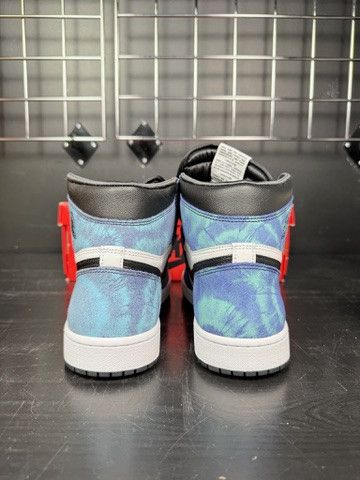 Jordan Brand Air Jordan 1 "Tie Dye" (WMNS) - Size 10.5 Size US 10.5 / IT 40.5 - 3 Thumbnail