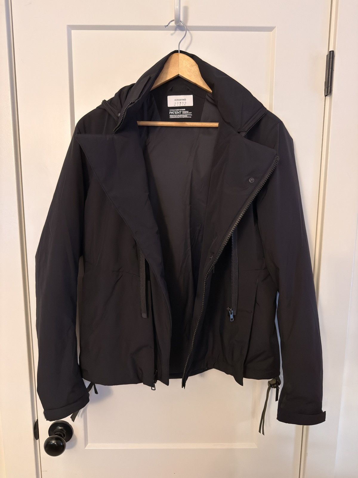 Acronym Acronym J68-PL with hood Size US M / EU 48-50 / 2 - 1 Thumbnail