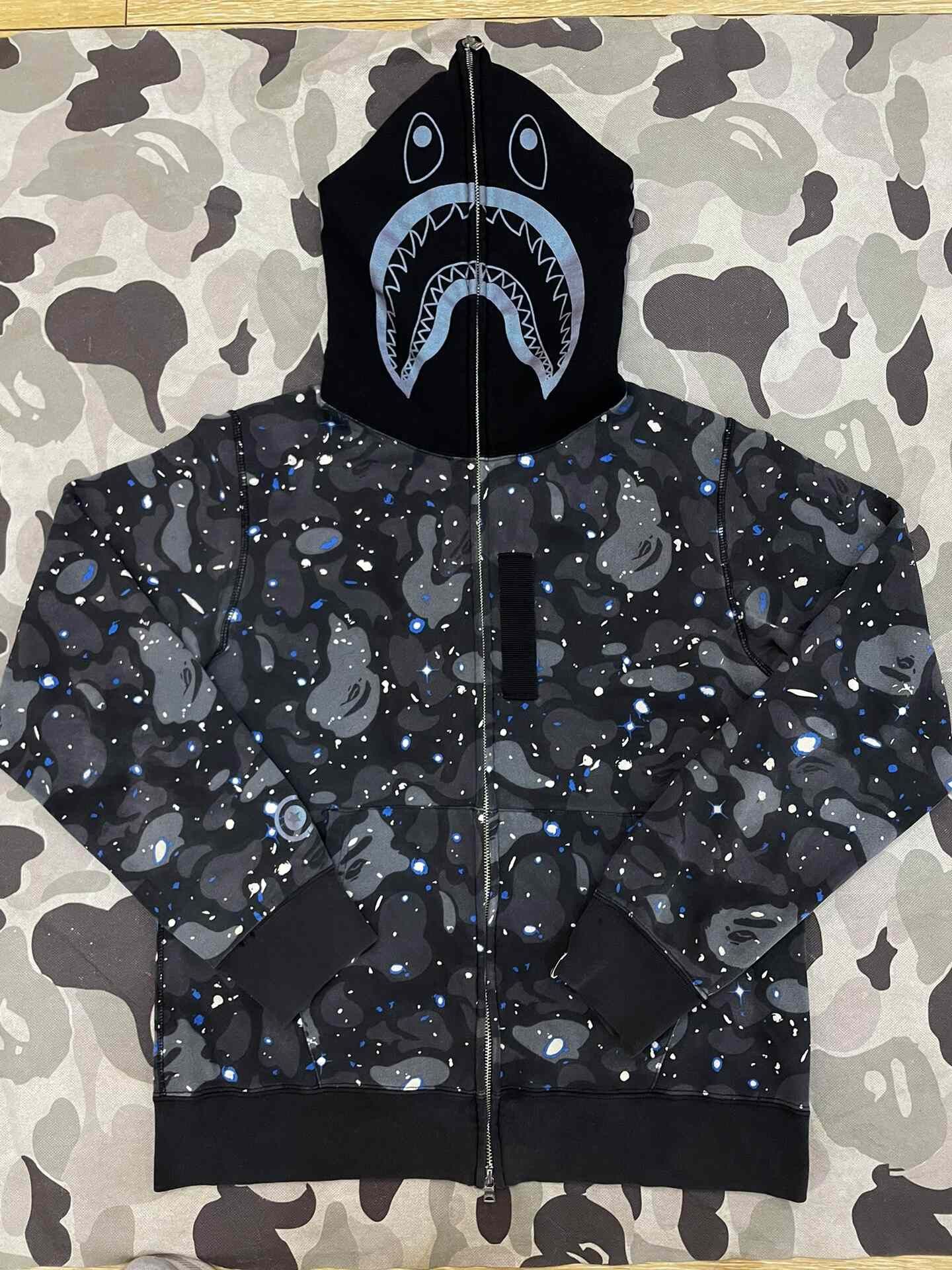 Bape Bape Multi Shark Sweatshirt Pullover Size US L / EU 52-54 / 3 - 1 Thumbnail