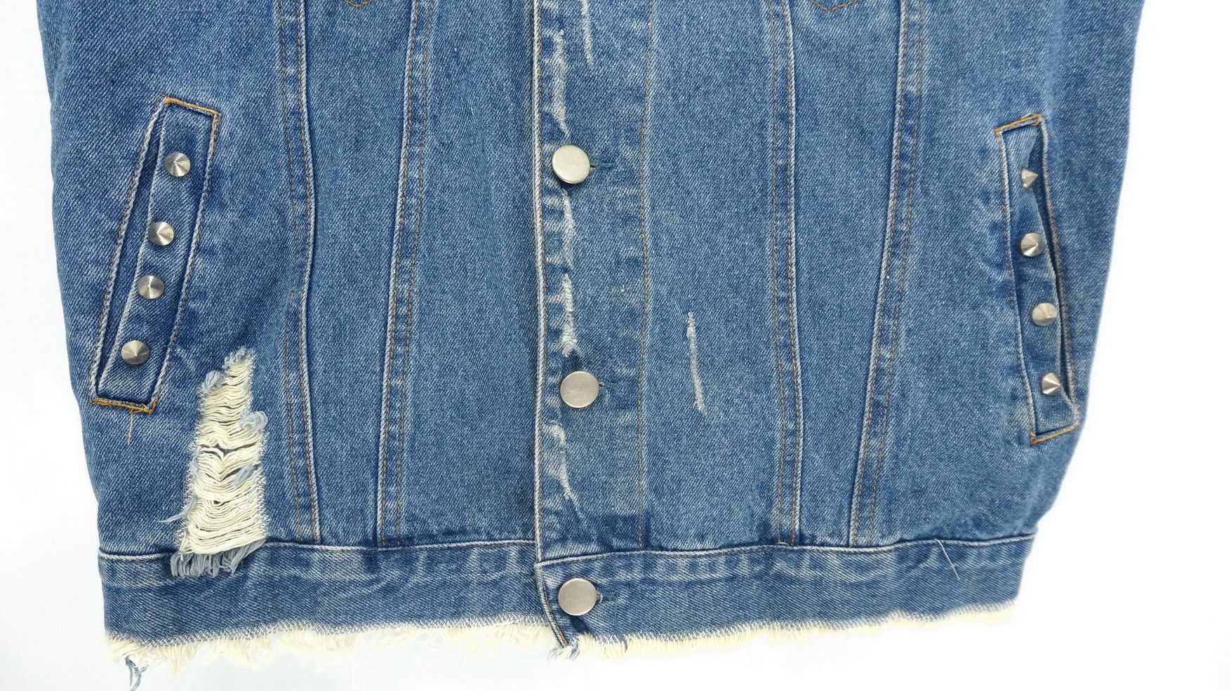 Japanese Brand Vintage Japanese Distressed Studded Sleveless Denim Jacket Size US S / EU 44-46 / 1 - 6 Thumbnail