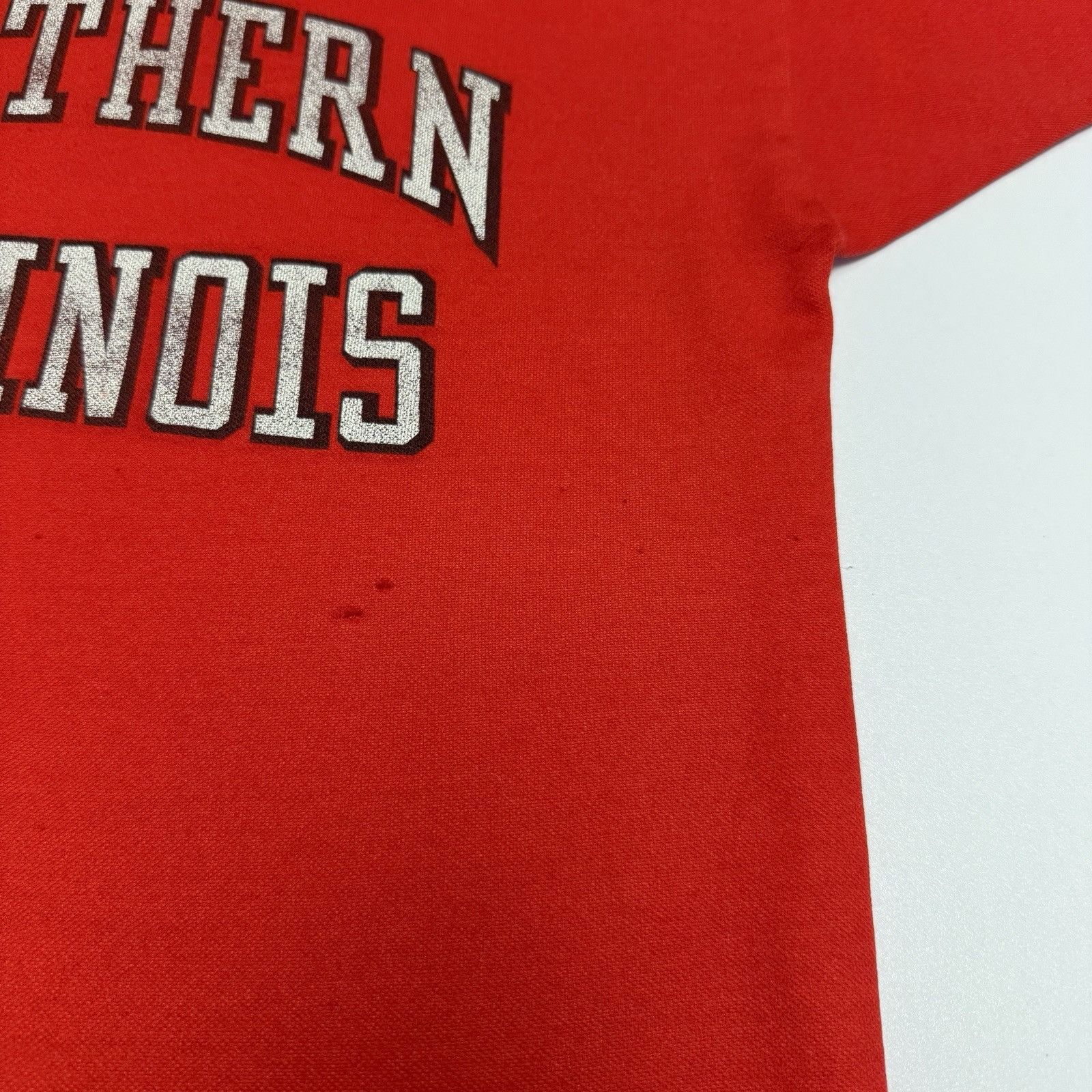 Vintage Vintage 80s Northern Illinois T Shirt Mens Small Red 3/4 Sle Size US S / EU 44-46 / 1 - 7 Thumbnail