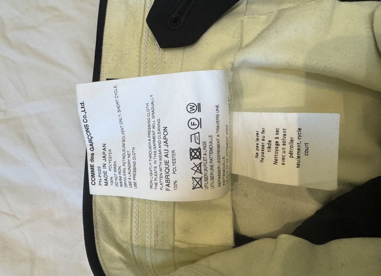 Comme des Garcons COMME DES GARÇONS Gabardine Pleated Shorts Size US 30 / EU 46 - 4 Thumbnail