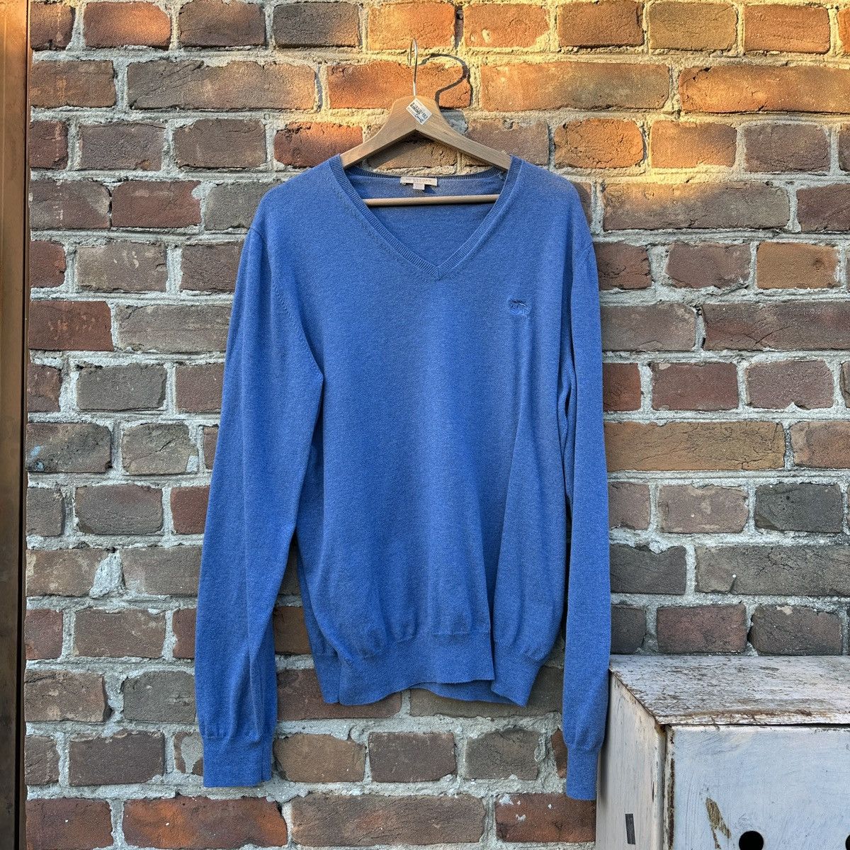 Burberry Burberry Brit V-Neck Sweater Jumper Blue London Premium Size US XXL / EU 58 / 5 - 1 Thumbnail
