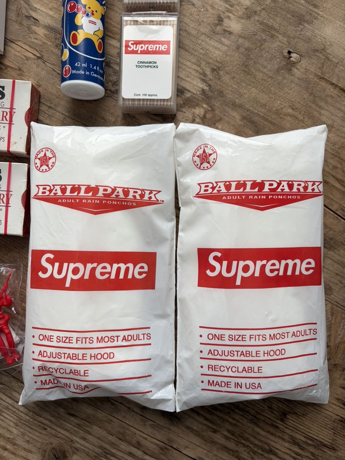 Supreme Supreme Accessories Lot Bouncy Ball Bubbles Parachute Poncho Size ONE SIZE - 4 Thumbnail