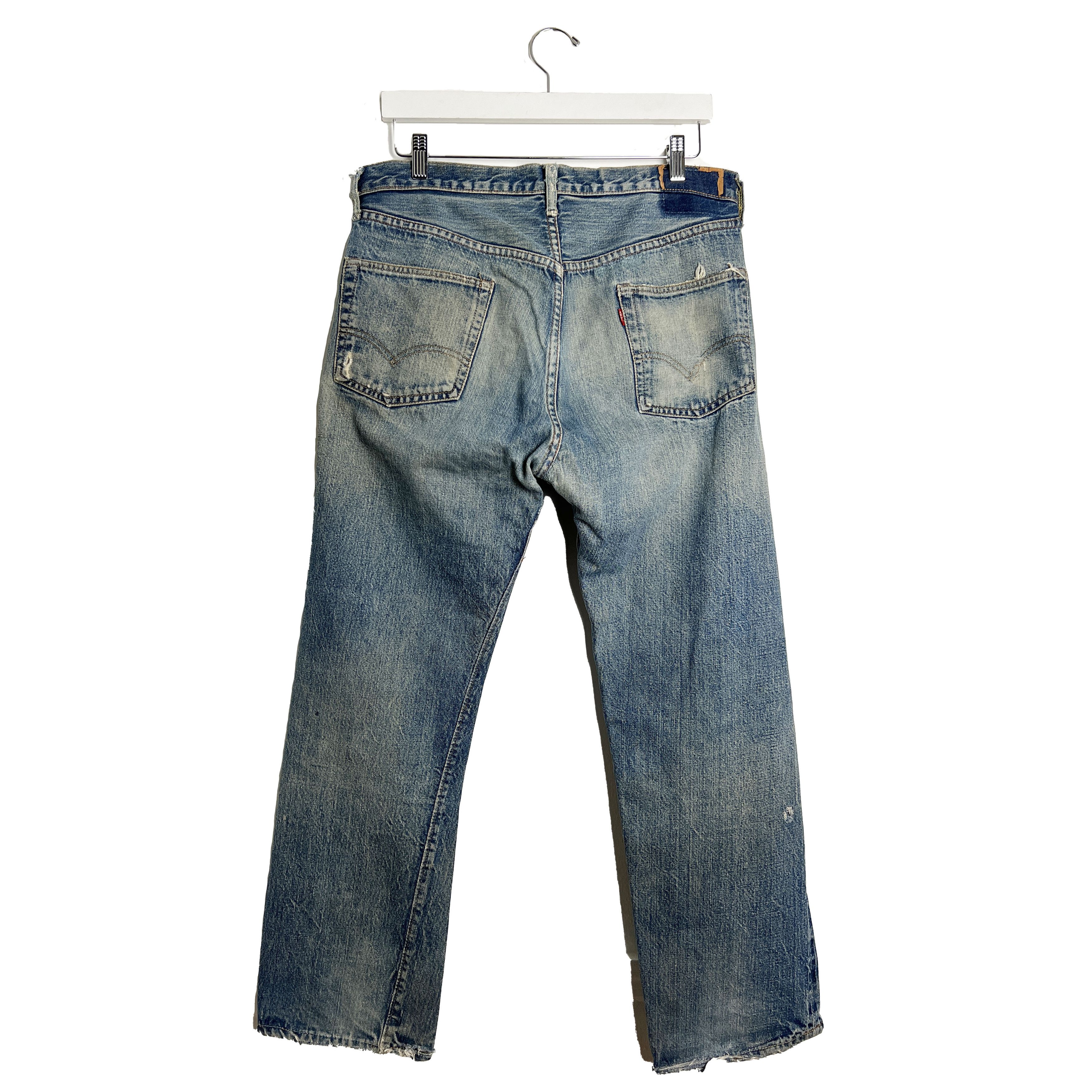 Levi's 1960s Levi's 501 Distressed Redline Selvedge #16 Rivet Jeans Size US 34 / EU 50 - 2 Thumbnail
