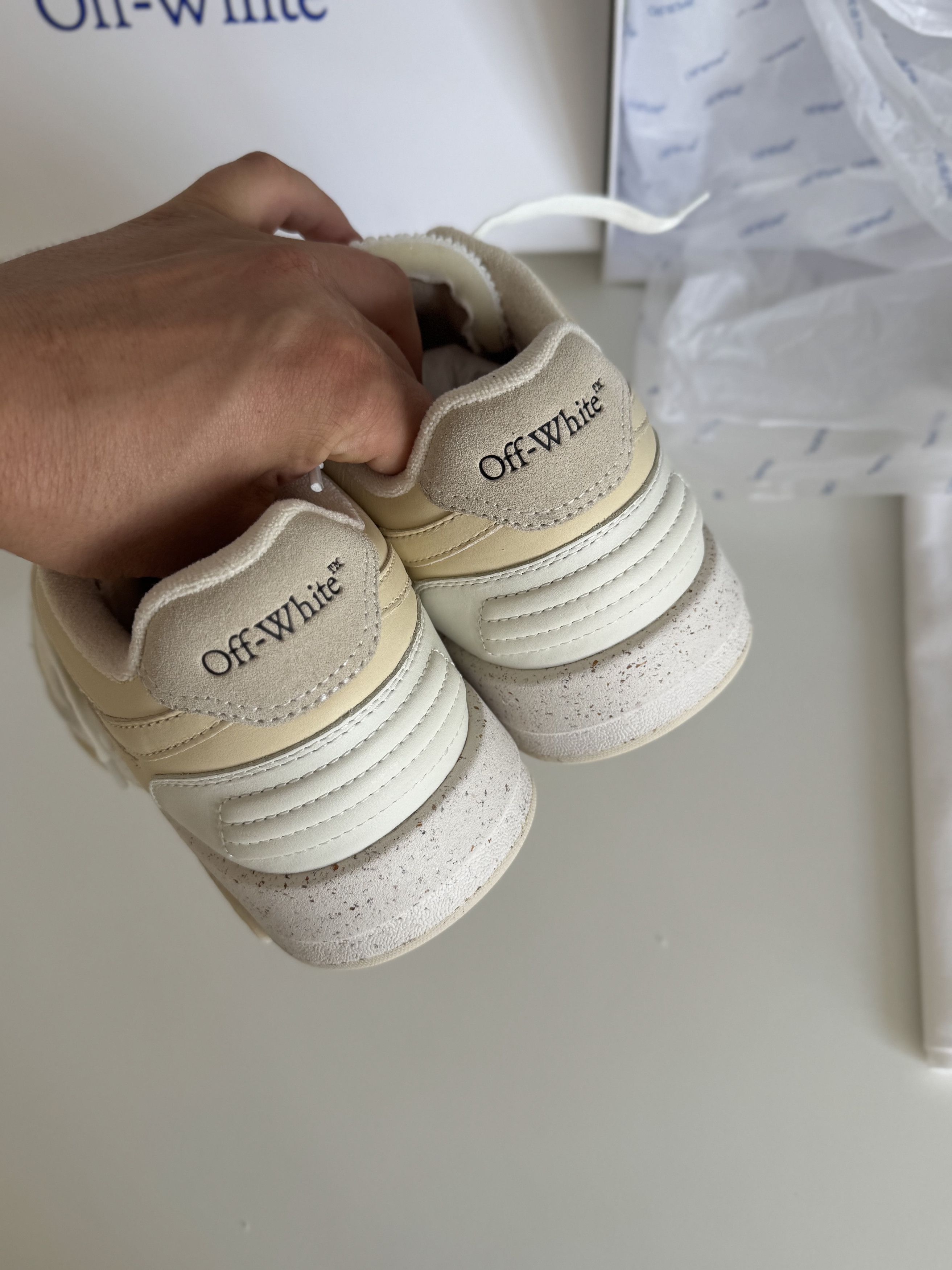 Off-White Off white Out Of Office sneakers Size US 10 / EU 43 - 11 Thumbnail