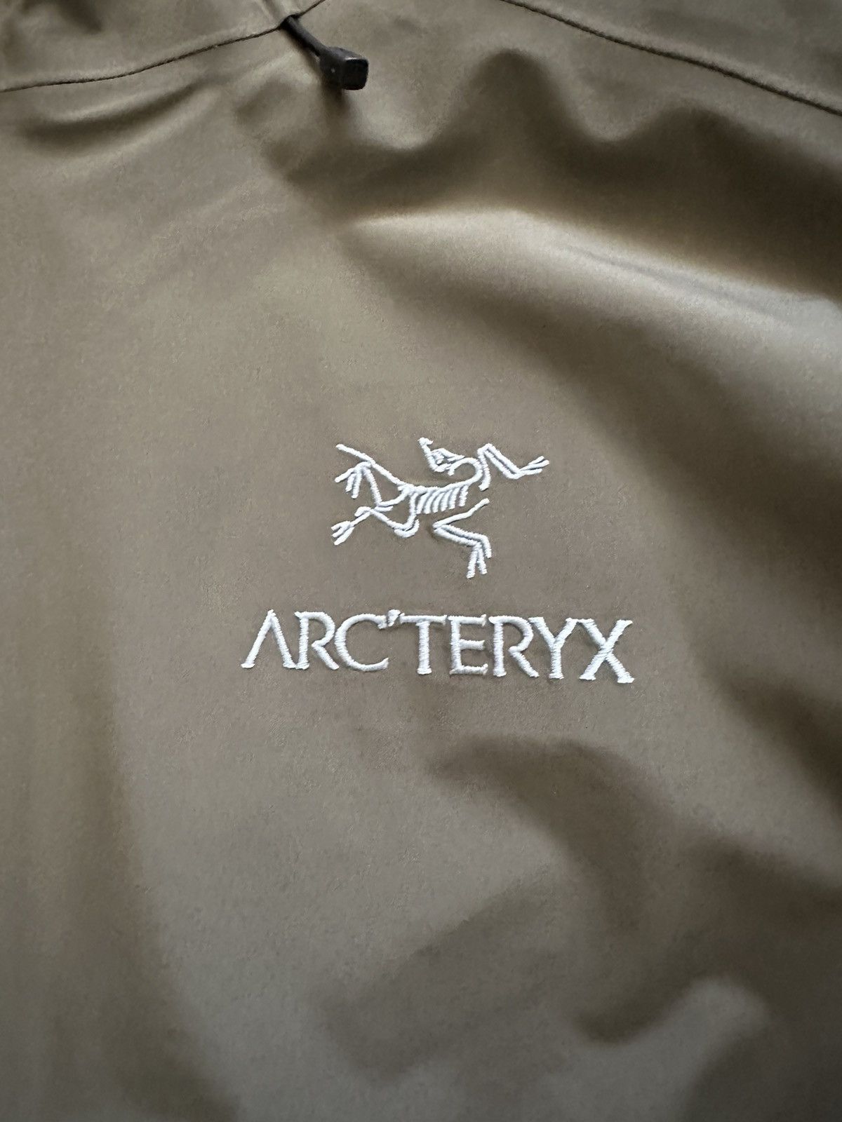 Arc'teryx BETA LT TATSU SIZE M | Grailed