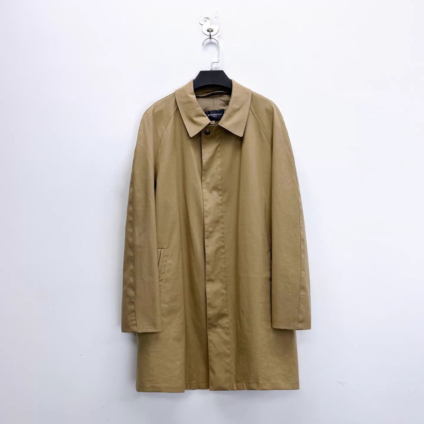 Givenchy Beige Long Sleeve Collared Coat Size US M / EU 48-50 / 2 - 1 Thumbnail