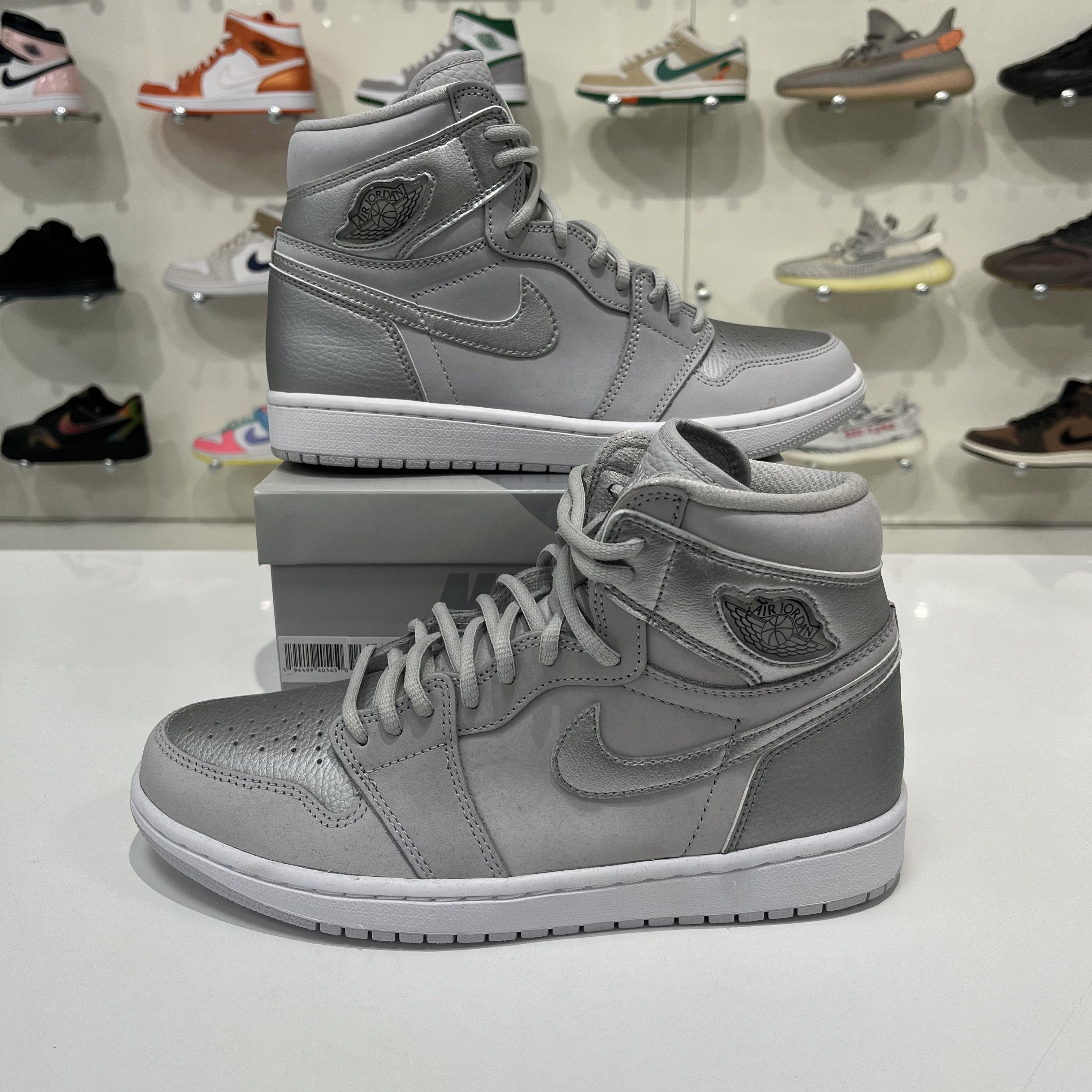 Nike Air Jordan 1 Retro High CO Japan Neutral Grey 2020 Size US 8.5 / EU 41-42 - 1 Thumbnail
