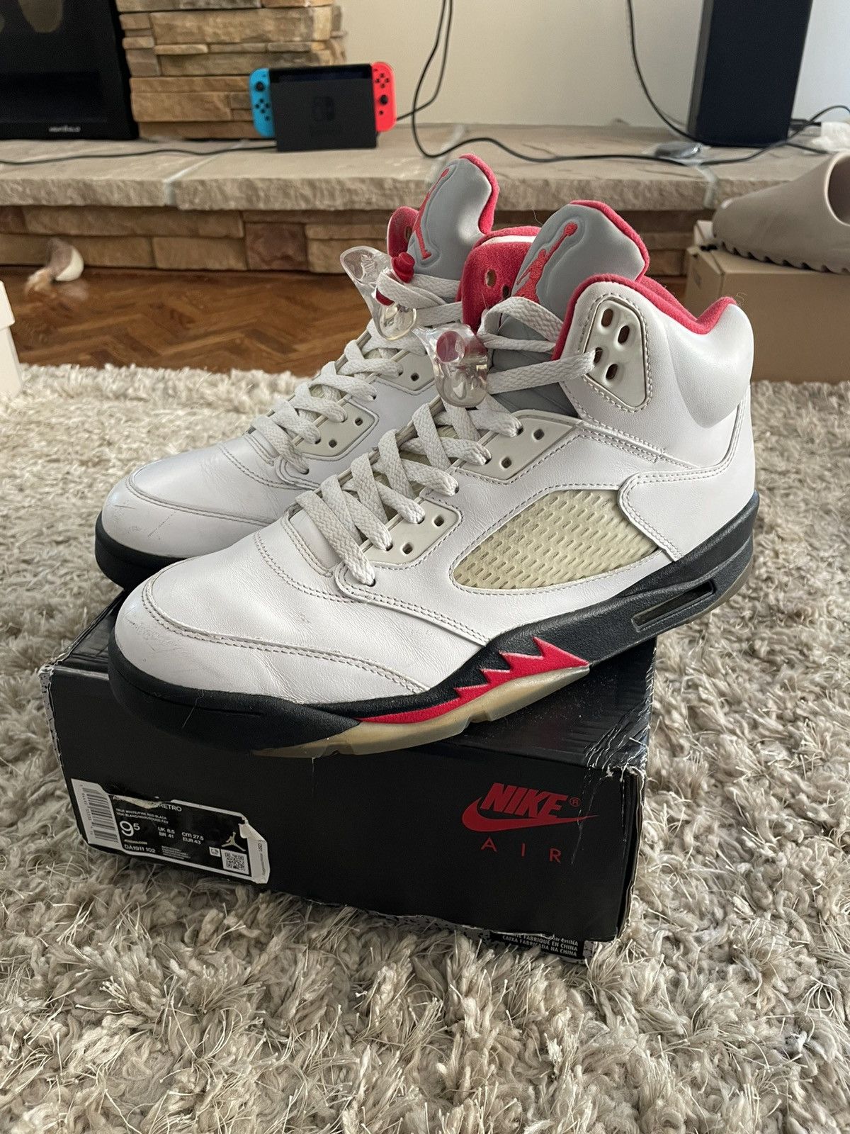 Jordan 5 Fire Red