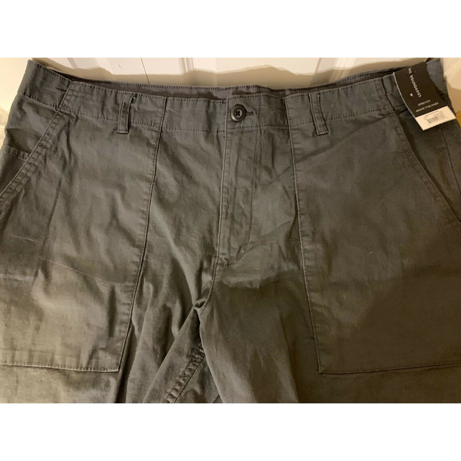 Other No Boundaries Men's Sz 44 Stretch Flat Front Shorts (Above t Size US 44 / EU 60 - 4 Thumbnail