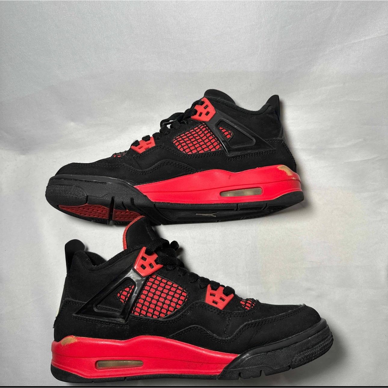Jordan Brand × Nike Size 5.5 Nike Air Jordan 4 Retro GS Red Thunder Men's Shoes Size US 5.5 / EU 38 - 3 Thumbnail