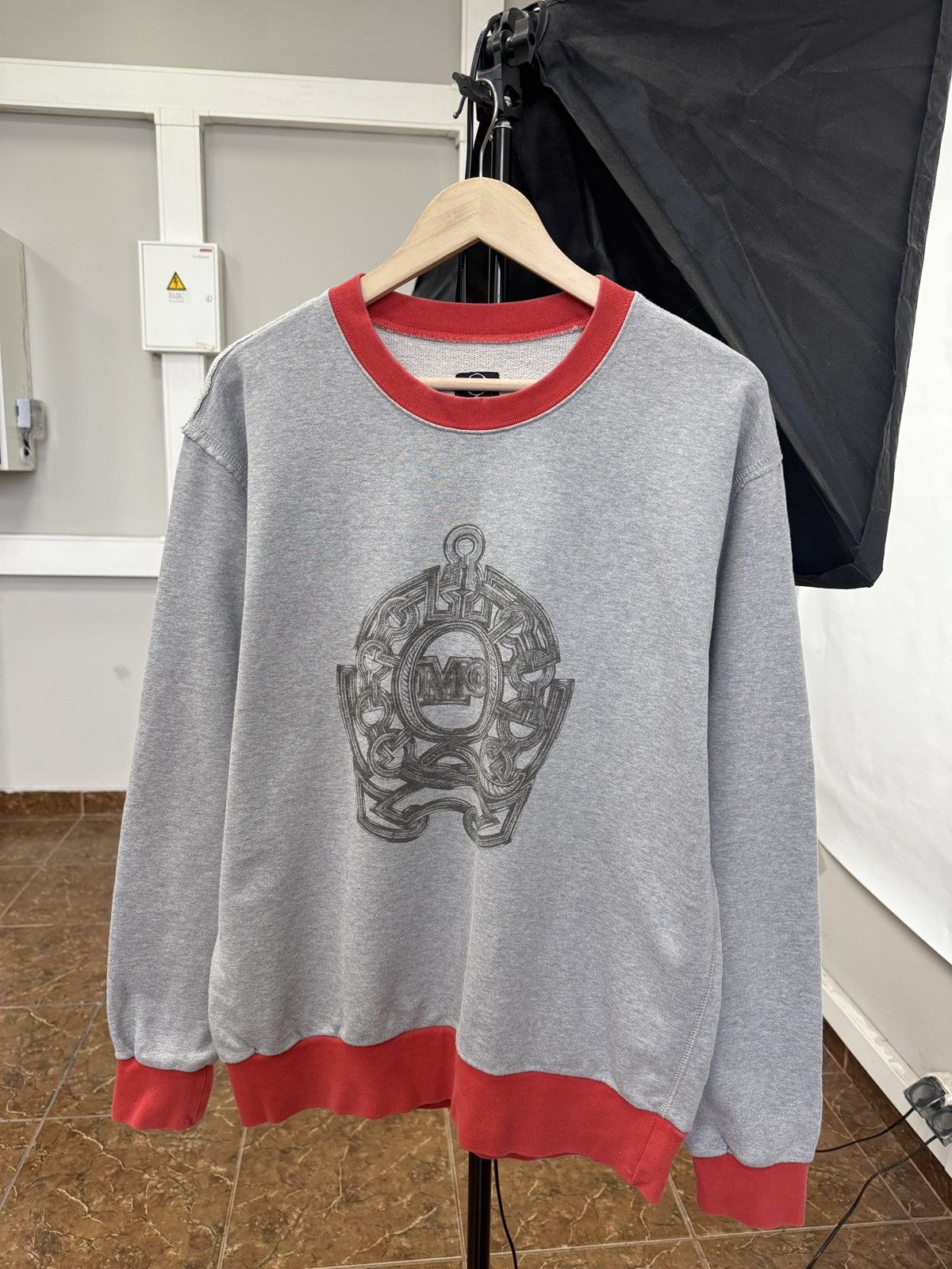 Alexander McQueen 🇮🇹 Y2K Alexander McQueen MCQ Chain Logo Sweatshirt Rare Retro Size US L / EU 52-54 / 3 - 1 Thumbnail