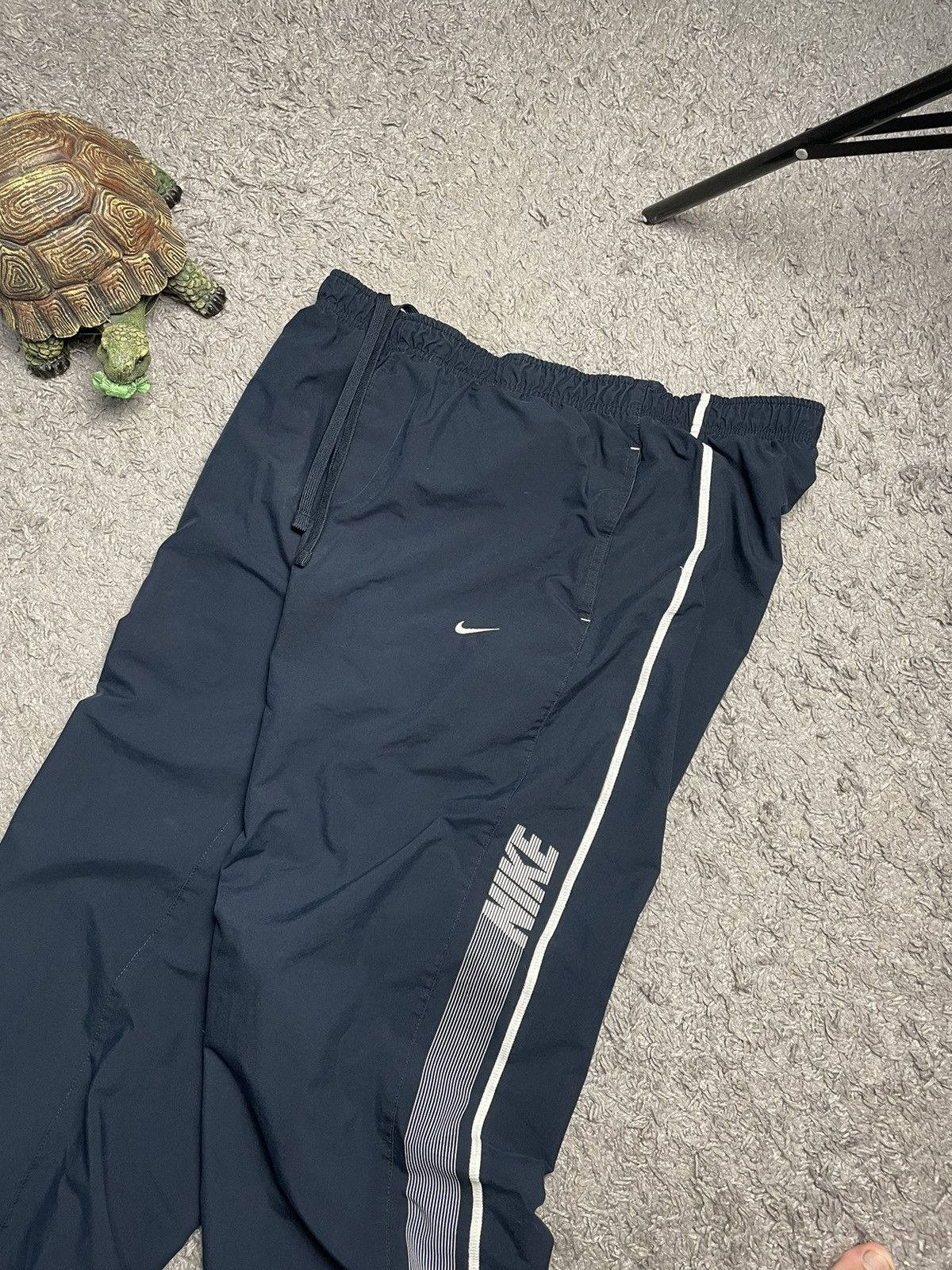 Nike Vintage Nike Small Logo Pants 00’s Size XL Size US 36 / EU 52 - 2 Thumbnail