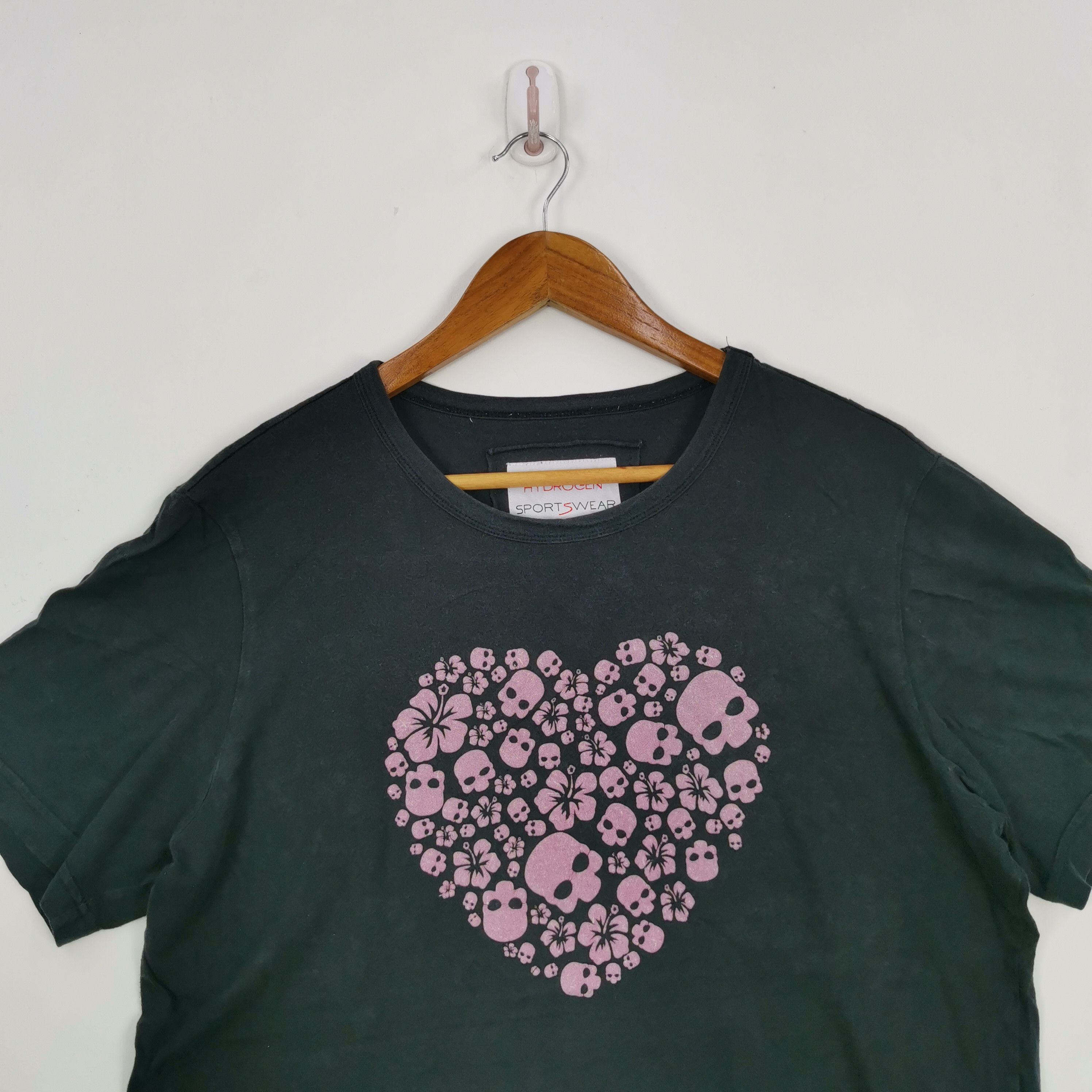 Japanese Brand Vintage 90s Skulls Love T-Shirt Japanese Hydrogen Sportswear Size US M / EU 48-50 / 2 - 2 Thumbnail