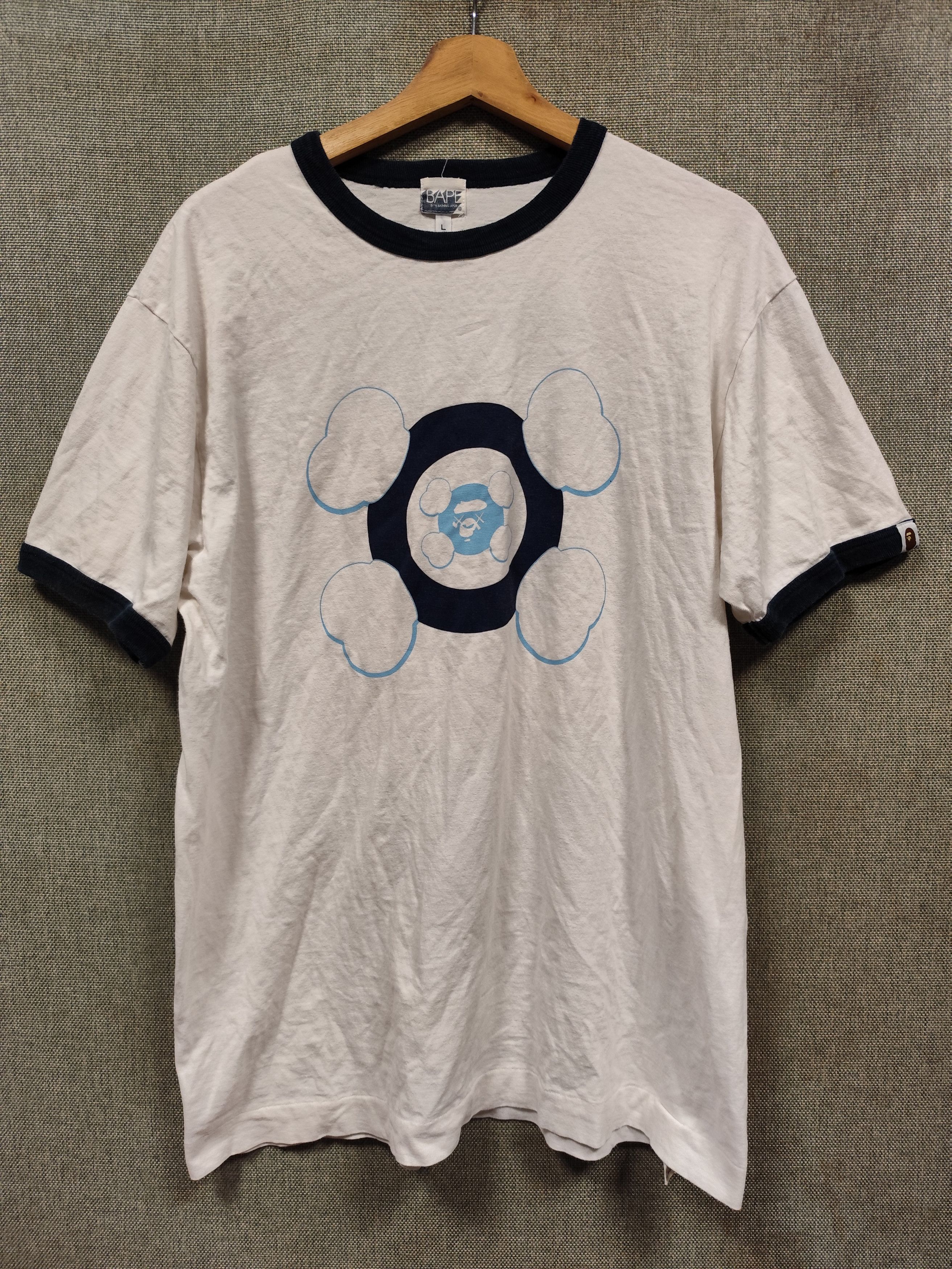 Bape × Kaws Bape x Kaws Tee Size US L / EU 52-54 / 3 - 1 Thumbnail