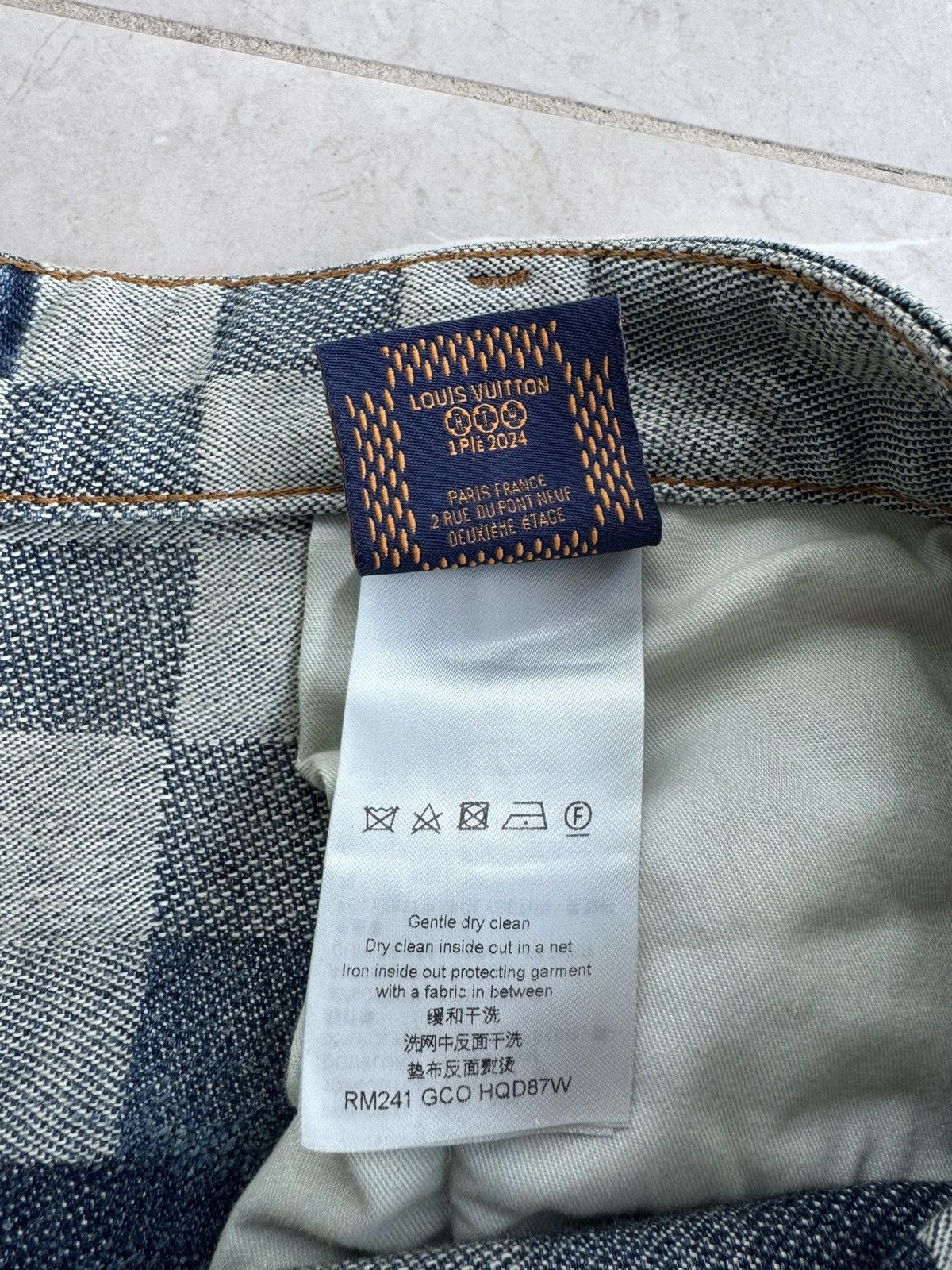 Louis Vuitton BLUE LV DAMOFLAGE SKATER JEANS Size US 30 / EU 46 - 10 Thumbnail