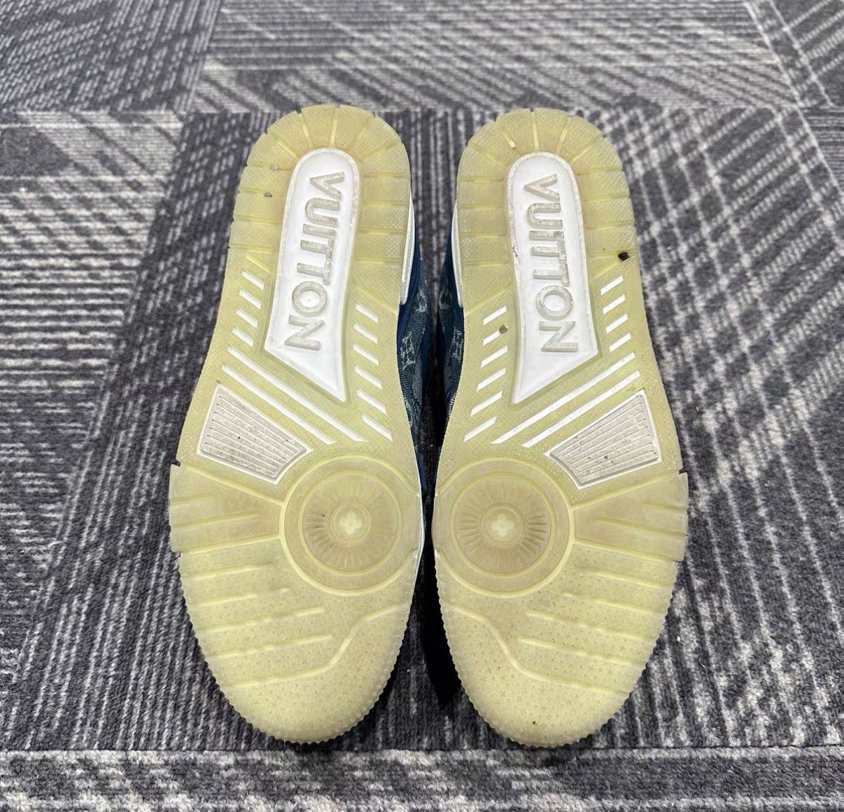 Louis Vuitton Louis Vuitton Trainer Blue Denim Sneakers J42 Size US 7.5 / EU 40-41 - 6 Thumbnail