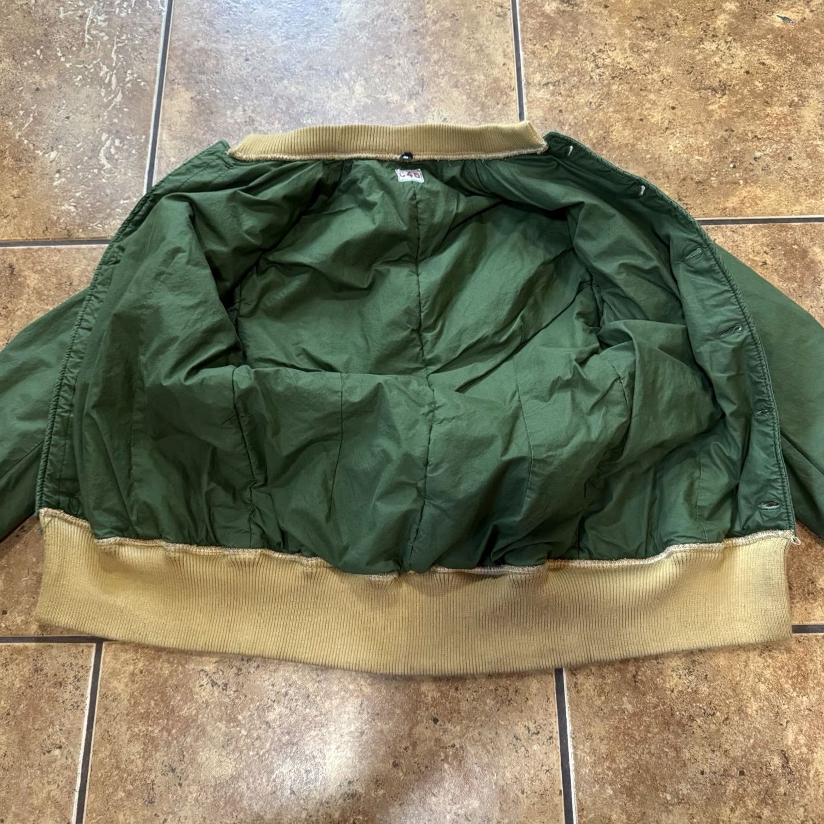 Vintage VINTAGE Army M59 Quilted Liner Jacket Military Green C148 Small Men Jacket 1950s Army Theme Mens Size US S / EU 44-46 / 1 - 4 Thumbnail