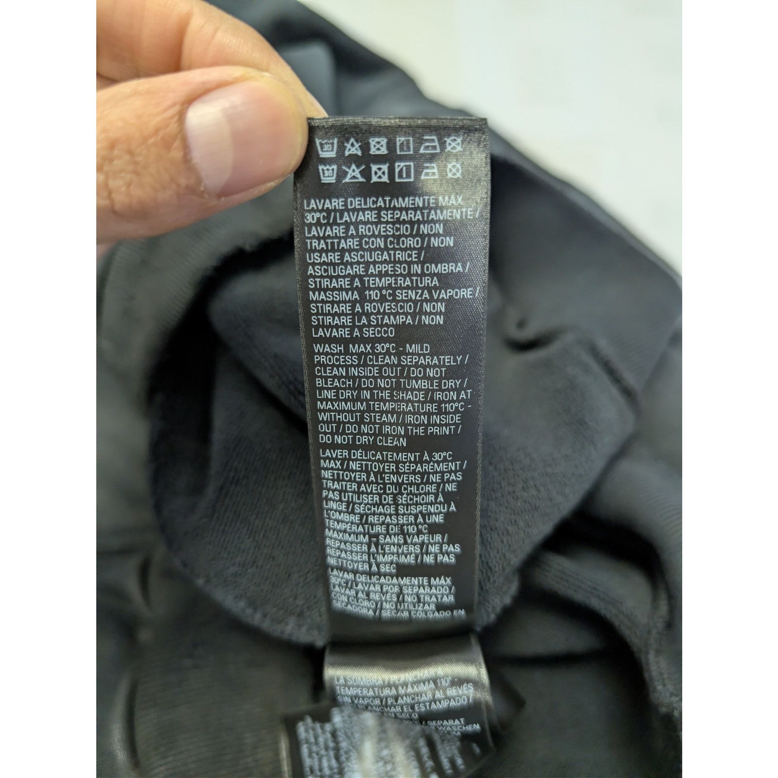Balenciaga o1rshd1 3B Stencil Molleton Medium Fit Hoodie in Faded Black Size US M / EU 48-50 / 2 - 17 Thumbnail