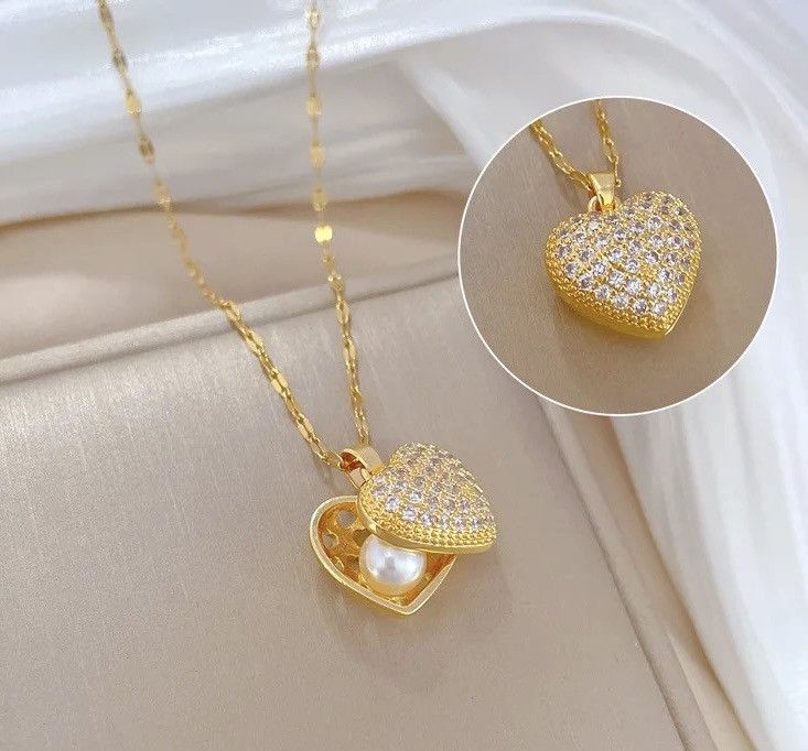 Jewelry Vintage Gold Heart Pearl Necklace Size ONE SIZE - 1 Thumbnail