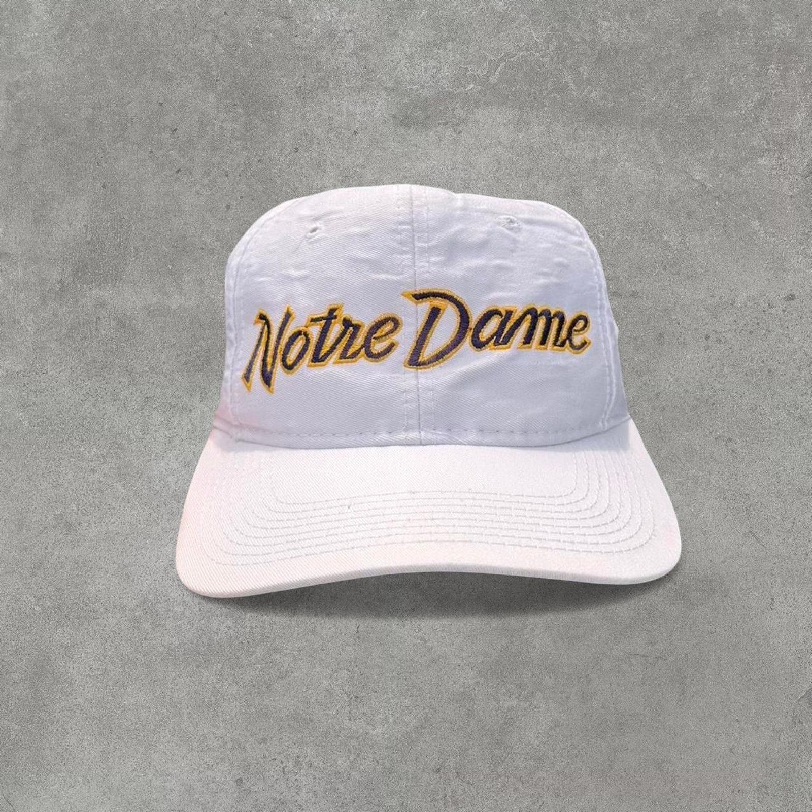 Sports Specialties × Vintage Vintage Notre Dame Sport Specialties Script SnapBack Hat Size ONE SIZE - 1 Thumbnail
