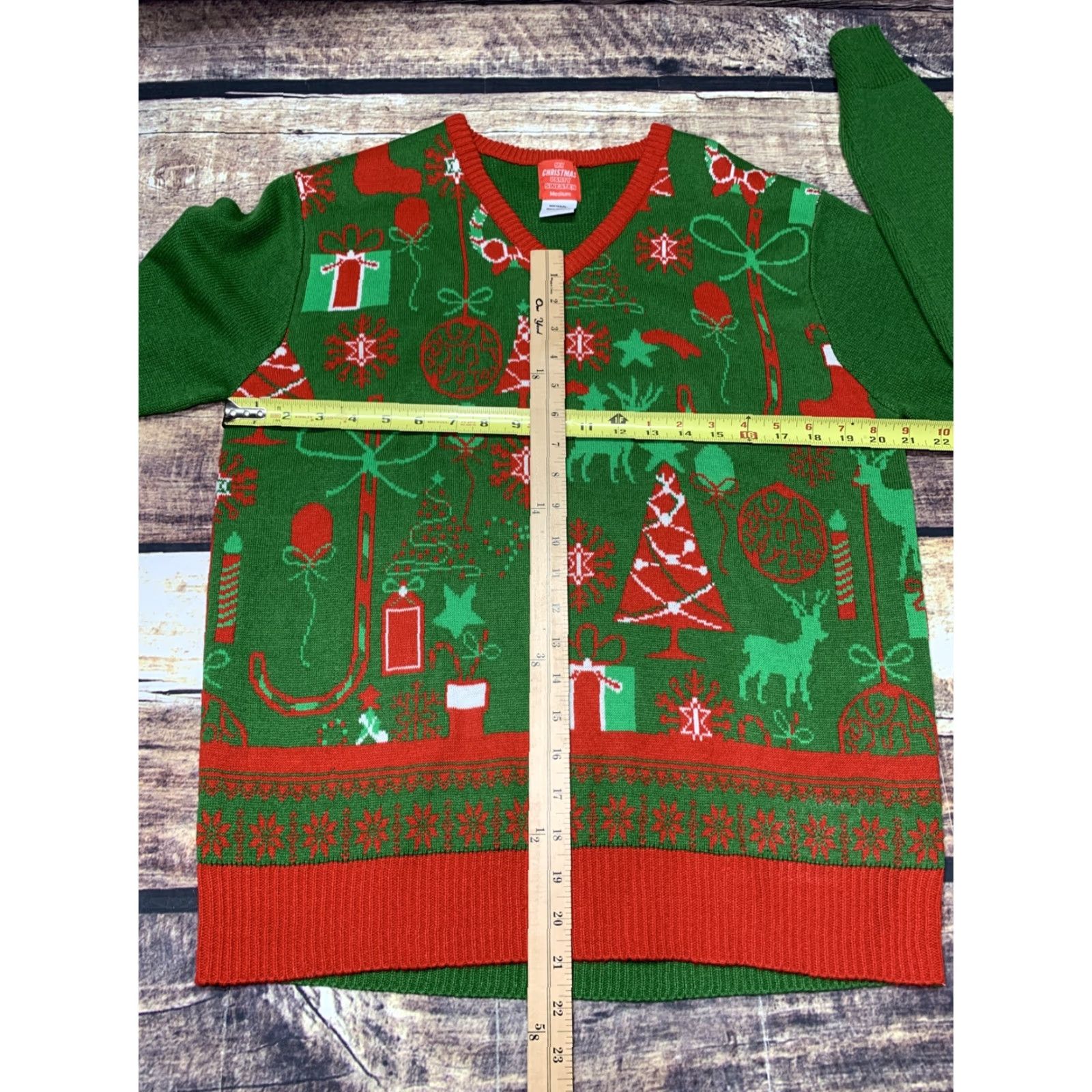 Vintage Ugly Christmas Sweater Shirt Unisex Adults Medium V-Neck Long Sleeve Red Green White Tree Ornament Snow Flakes Pullover Holiday - Size M / US 6-8 / IT 42-44 - 5 Thumbnail