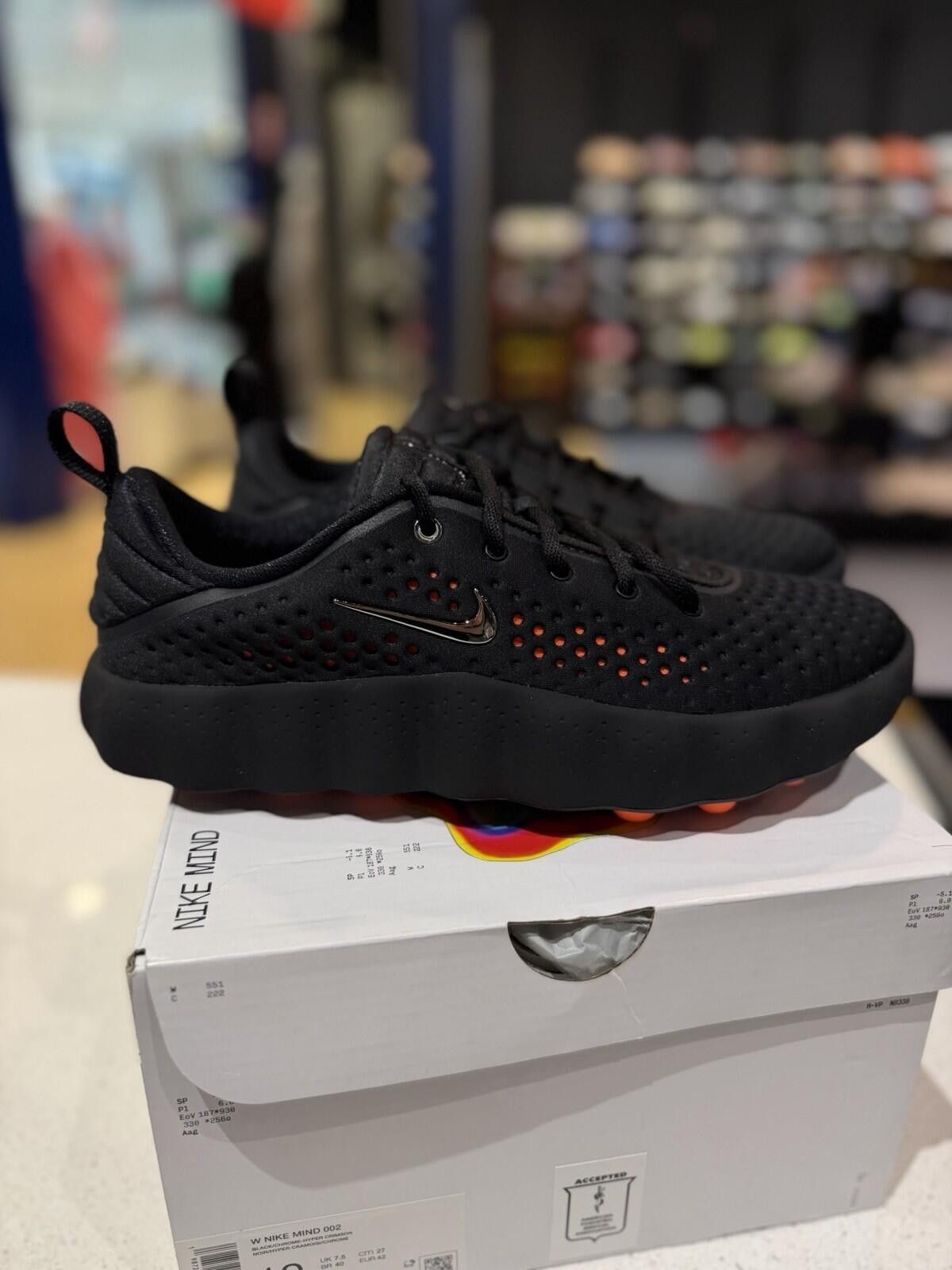Nike Size 10W Nike Mind 002 Black Chrome Hyper Crimson HQ4310-001 Size US 10 / IT 40 - 1 Thumbnail