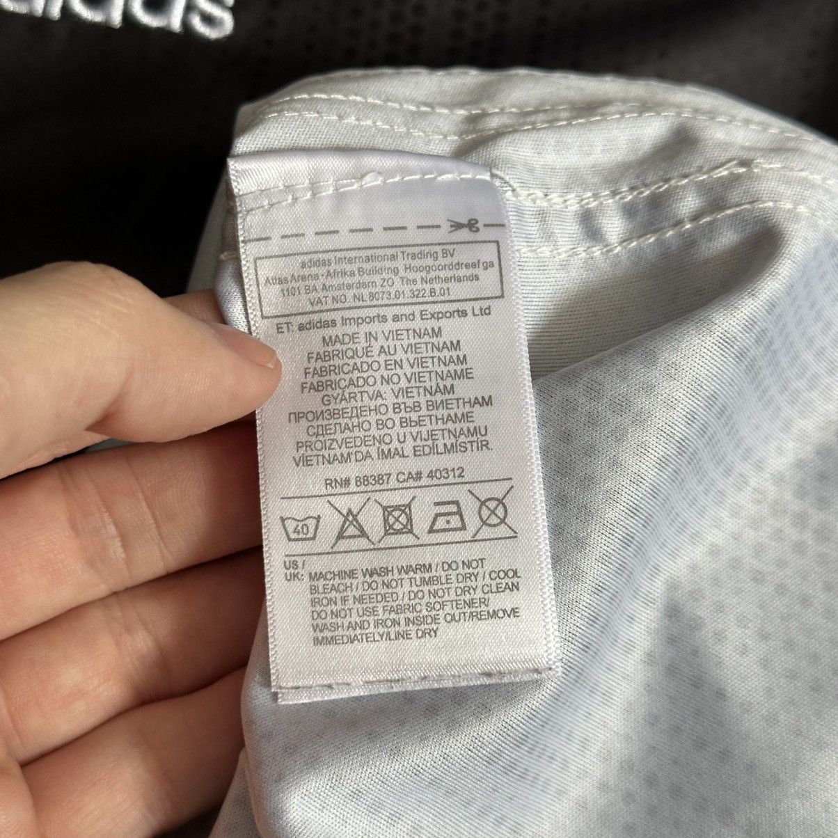 Adidas 2019 Leicester adidas Away Shirt Size US M / EU 48-50 / 2 - 8 Thumbnail