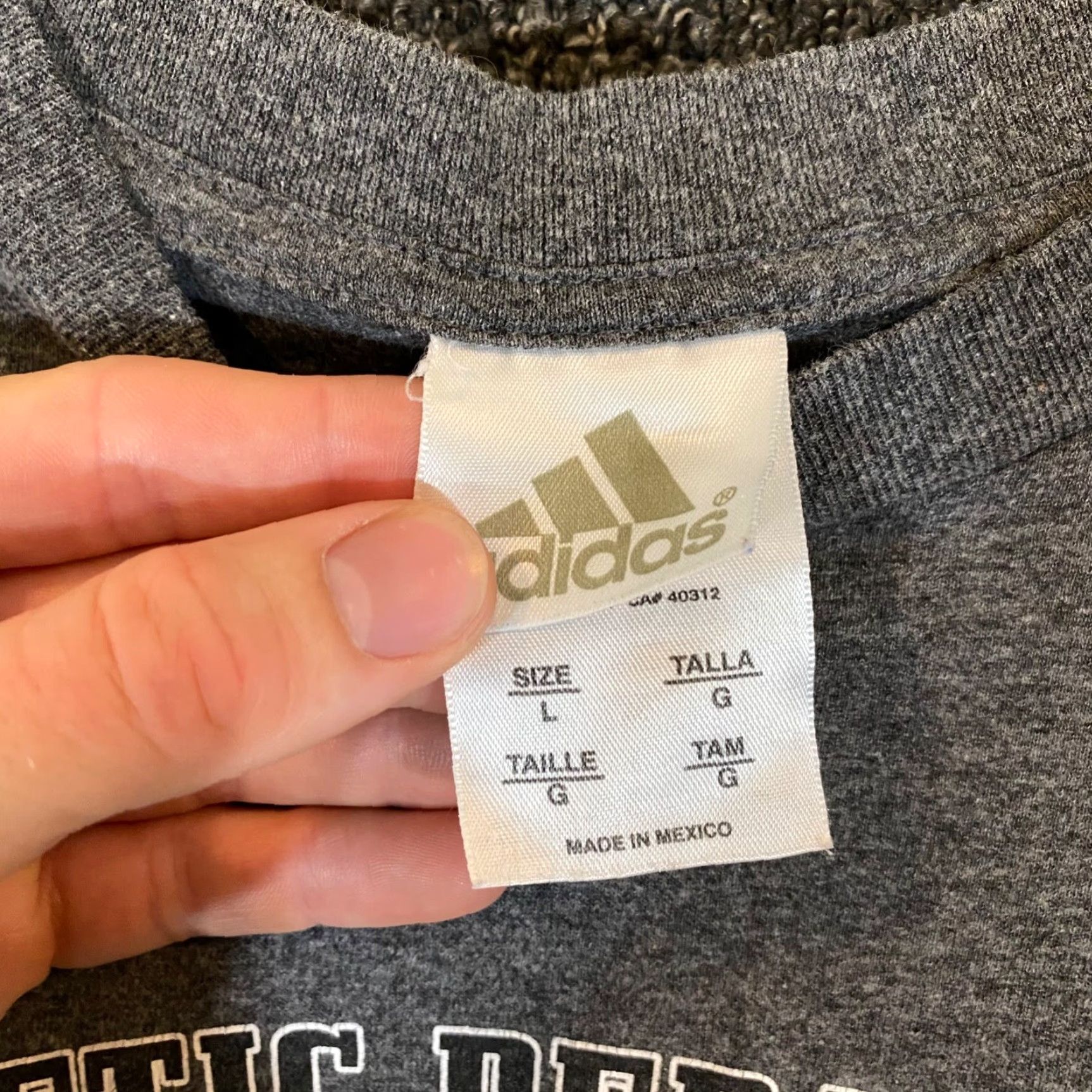 Adidas VINTAGE Adidas Shirt Mens Large Gray Athletic Department Tee Short Sleeve Casual Y2K Size US L / EU 52-54 / 3 - 3 Thumbnail