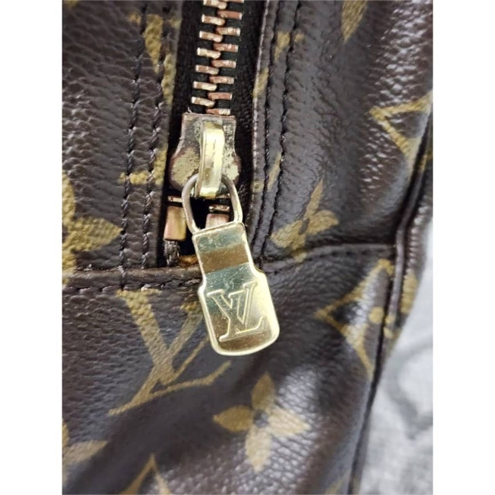 Louis Vuitton LOUIS VUITTON Monogram Canvas Trousse Toilette 28 Clutch Brw Size ONE SIZE - 3 Thumbnail
