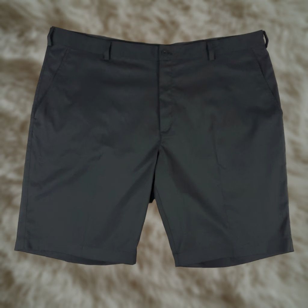 Nike VINTAGE Nike Men’s Shorts Size 42 Black Casual Chino Flat Front Golf Microfiber Size US 42 / EU 58 - 1 Thumbnail