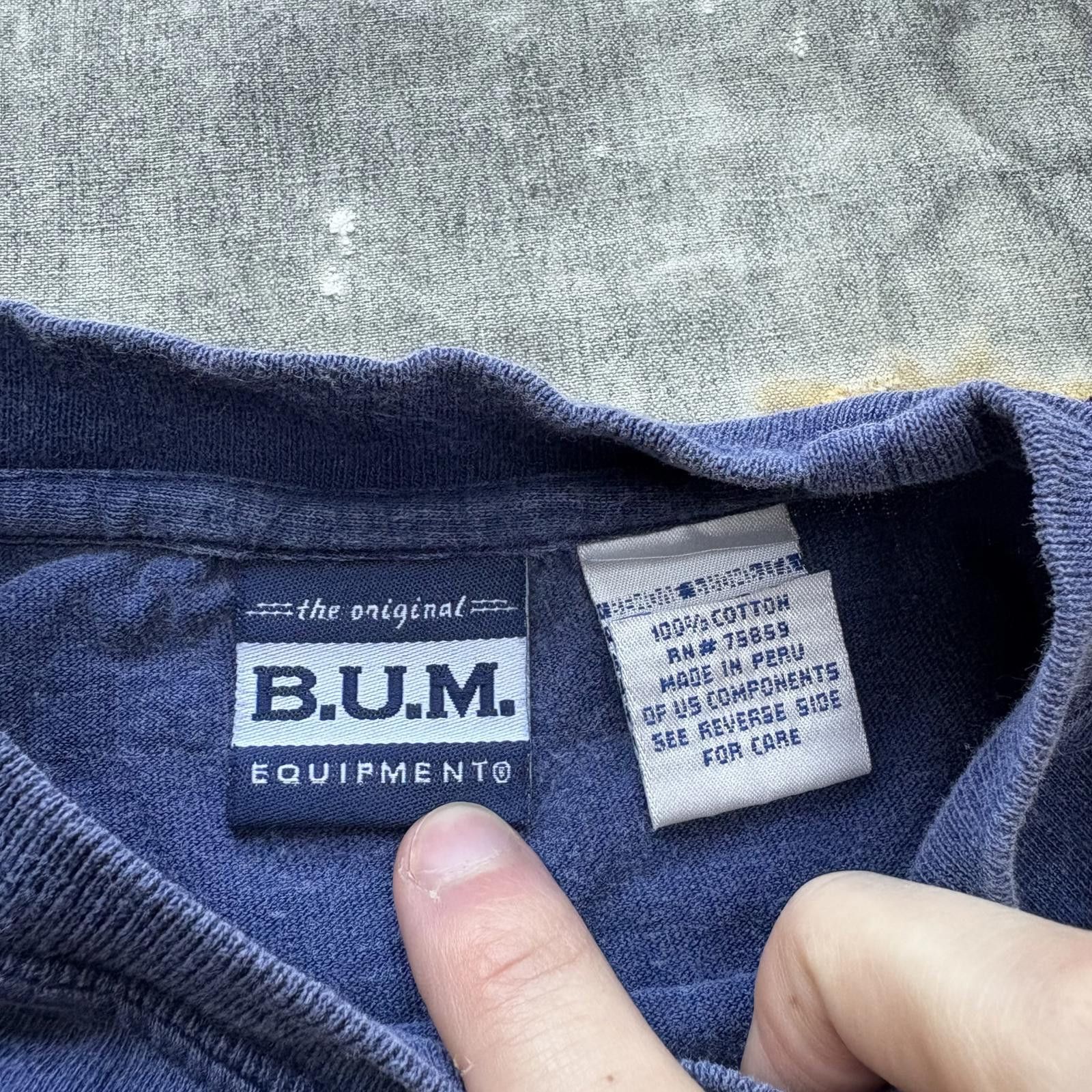 B.U.M Equipment Vintage Y2K B.U.M. Equipment Bum Embroidery Women’s Baby Tee Size XS / US 0-2 / IT 36-38 - 3 Thumbnail