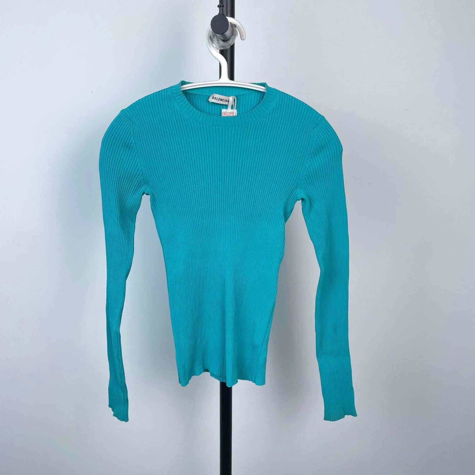 Balenciaga Balenciaga Slim Slim Fit Sweater 34 Women Size XS / US 0-2 / IT 36-38 - 1 Thumbnail