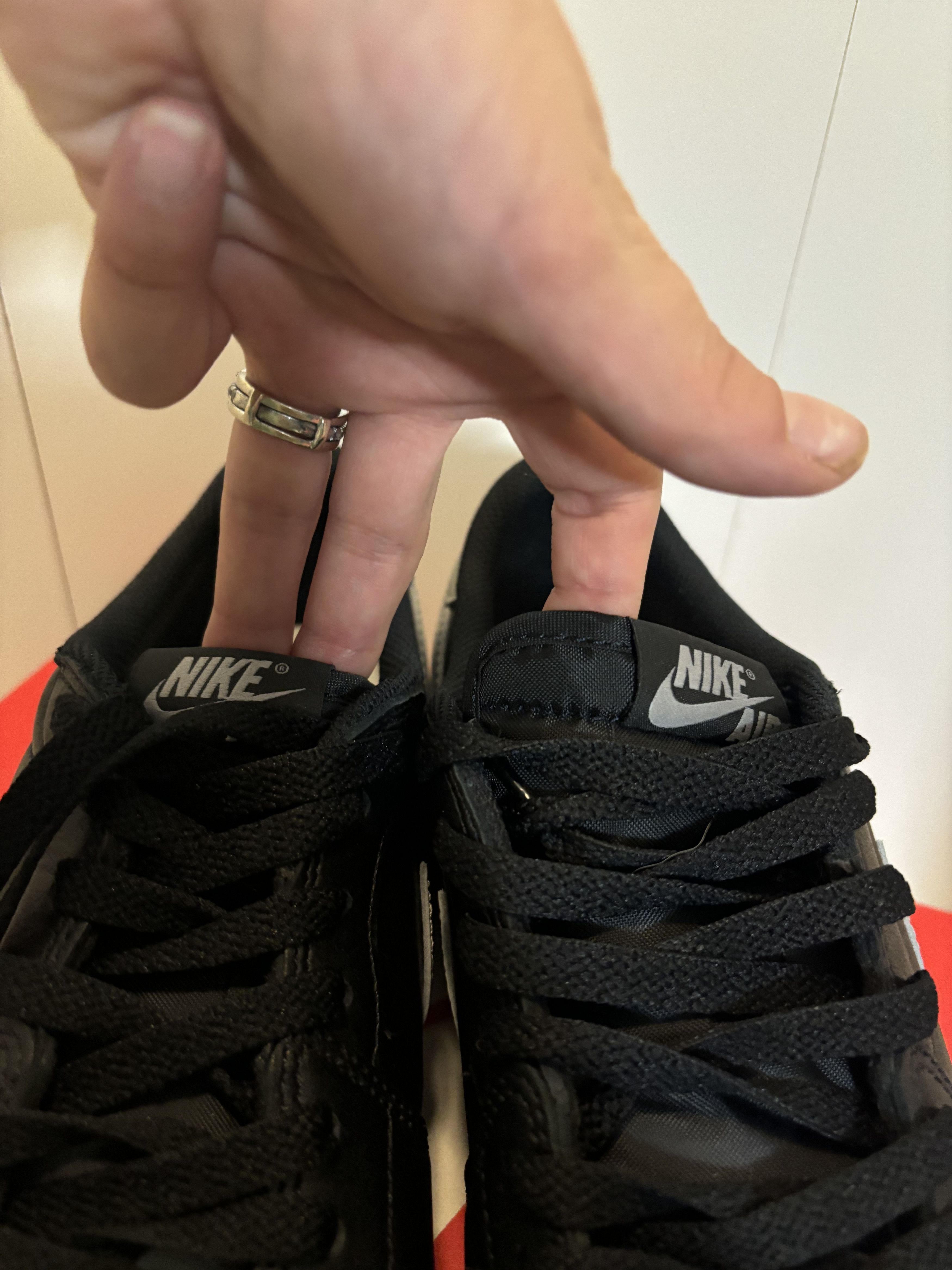 Nike Jordon 1 Retro Low OG Size US 10 / EU 43 - 6 Thumbnail