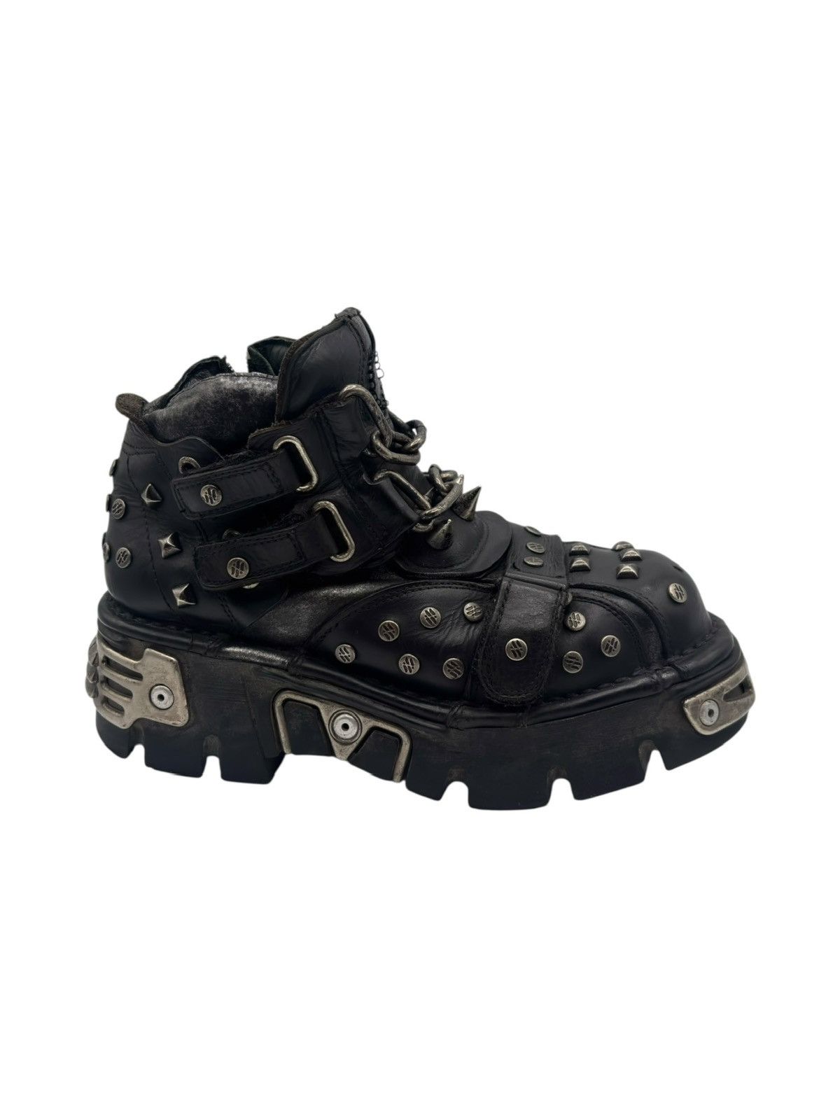 New Rock Vintage New Rock studded platform boots Size 38 Size US 8 / IT 38 - 4 Thumbnail